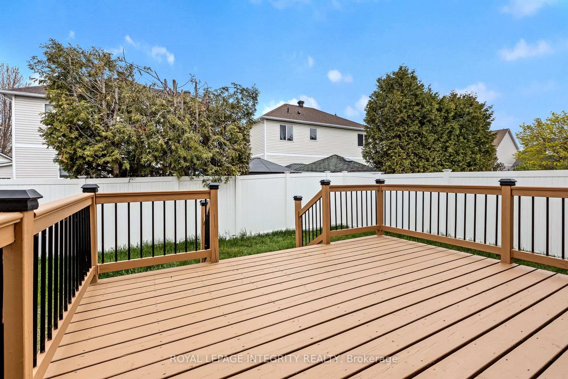 1031 Unicorn Avenue photo 35