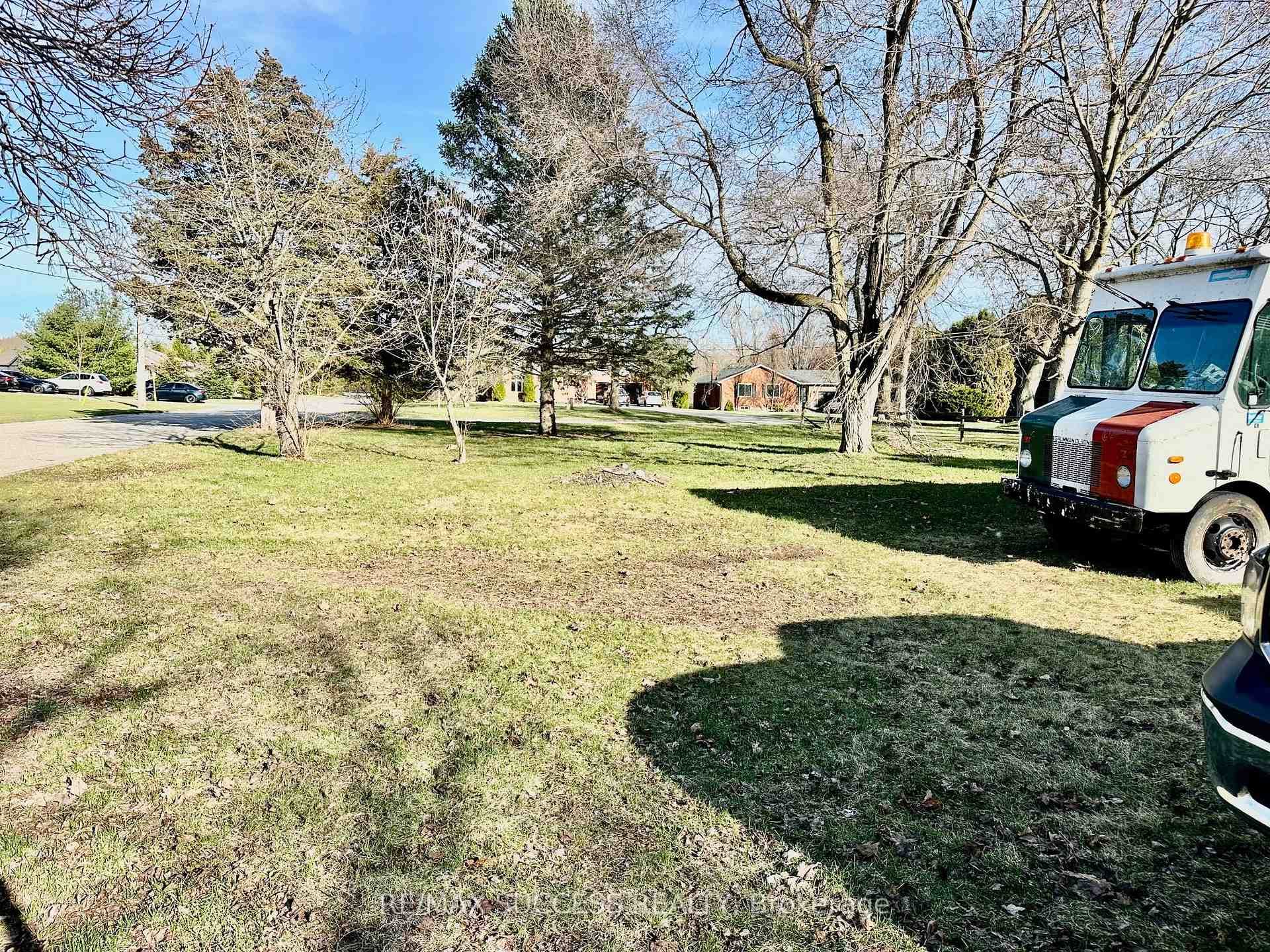 738 MOUNT PLEASANT Road photo 19