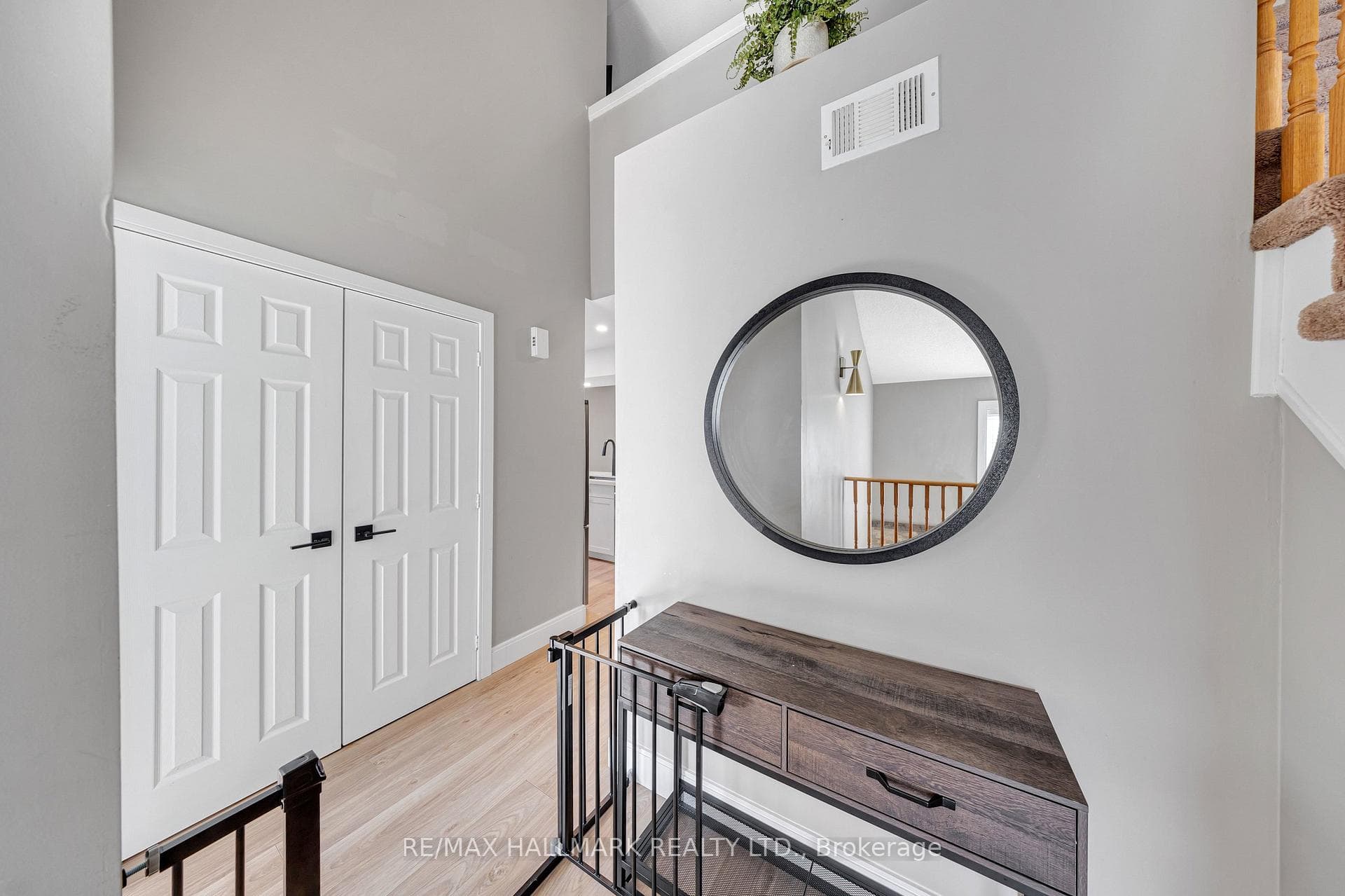 106 Petra Way Unit 3 photo 3