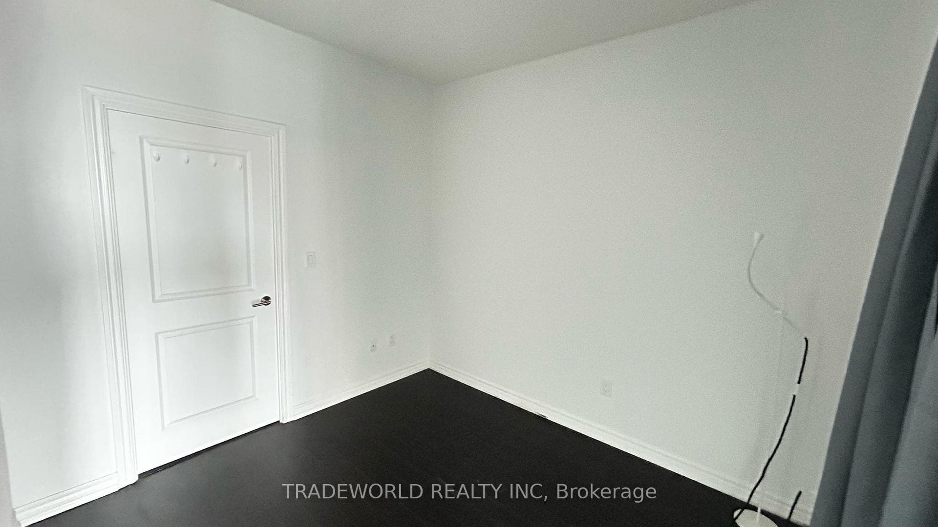 386 Yonge Street Unit 3111 photo 11