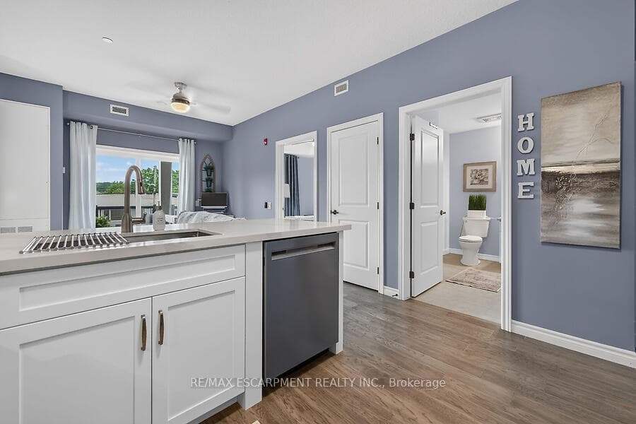 2605 Binbrook Road Unit 208 photo 10