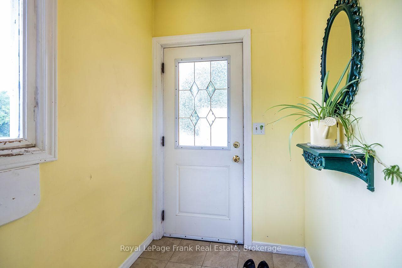 Foyer/Front Door