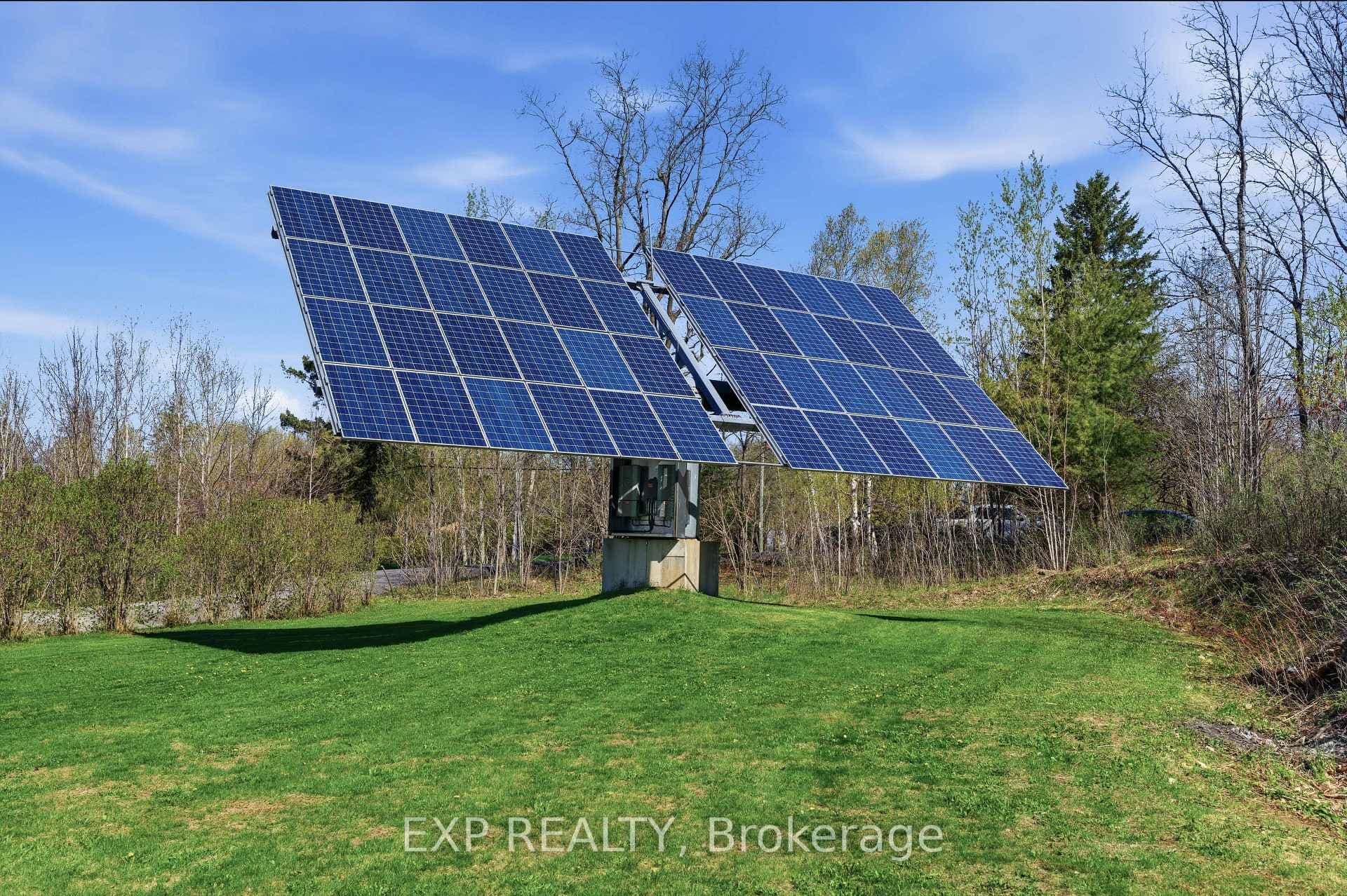 568 LAKE GEORGE Road photo 41