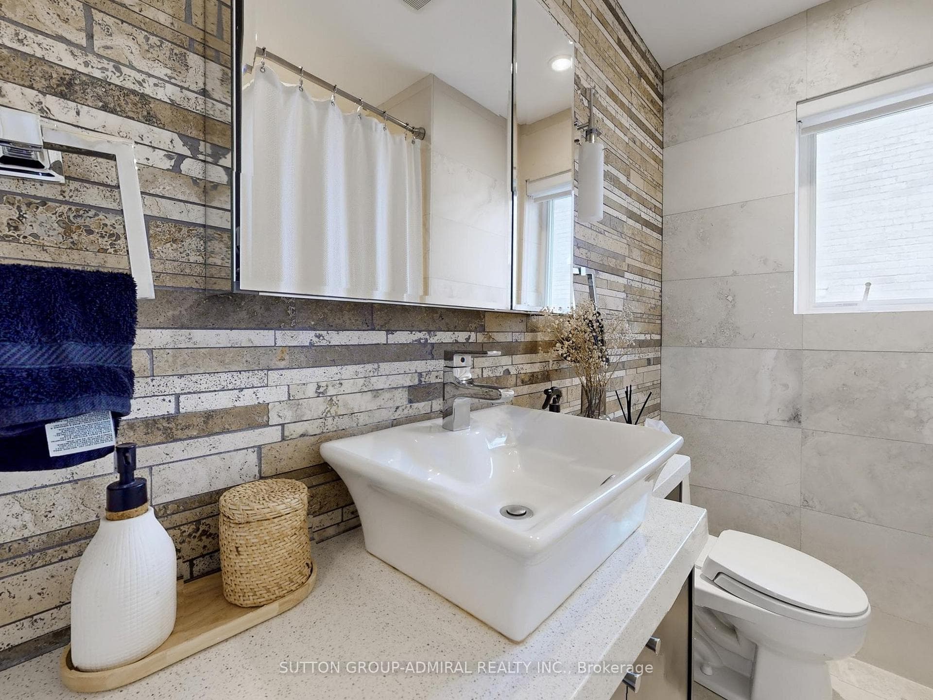 527 Glencairn Avenue photo 17