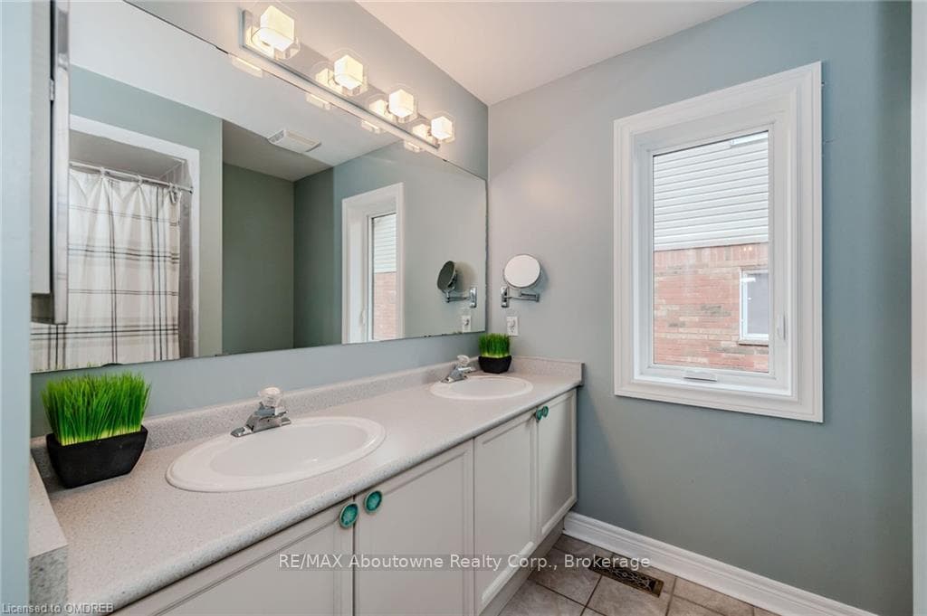 461 DOVERWOOD Drive photo 30