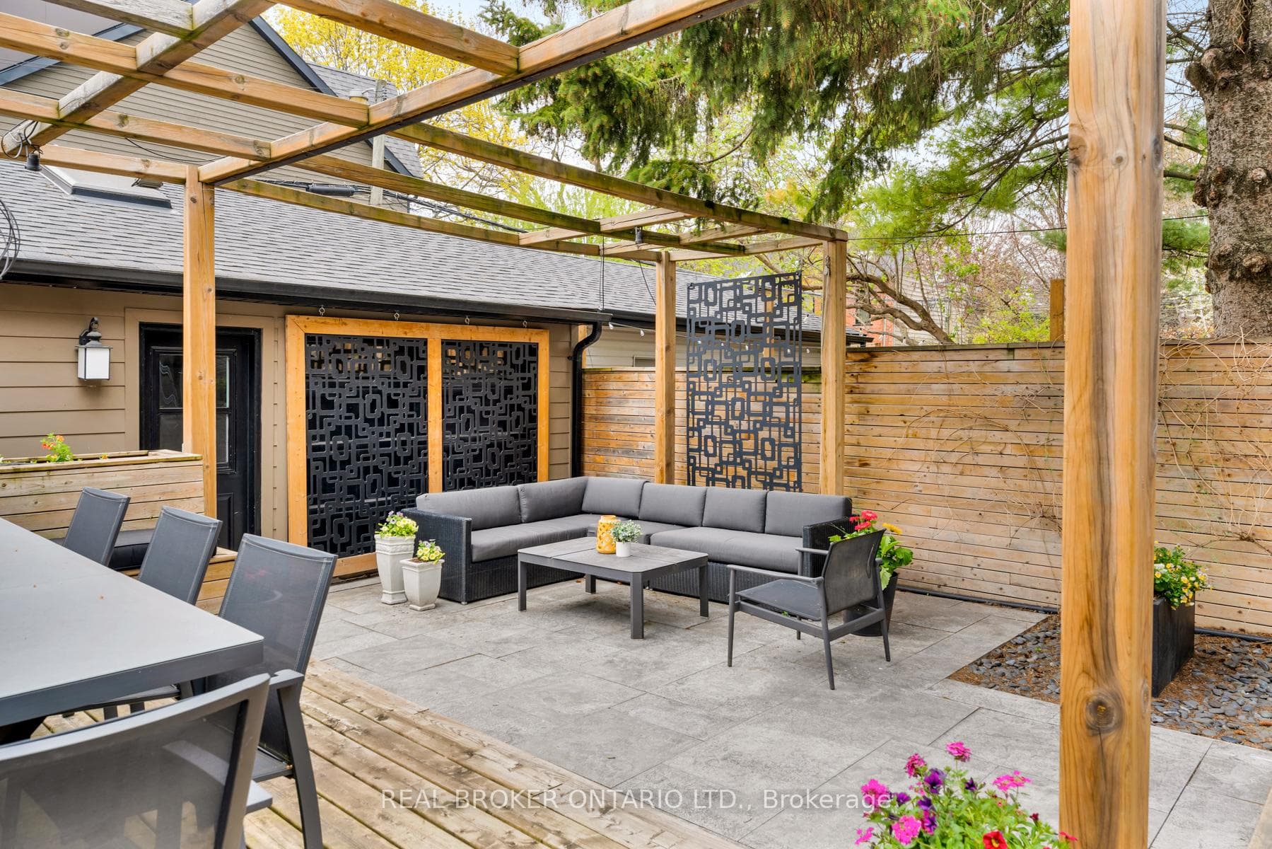 40 Brooklyn Avenue photo 37