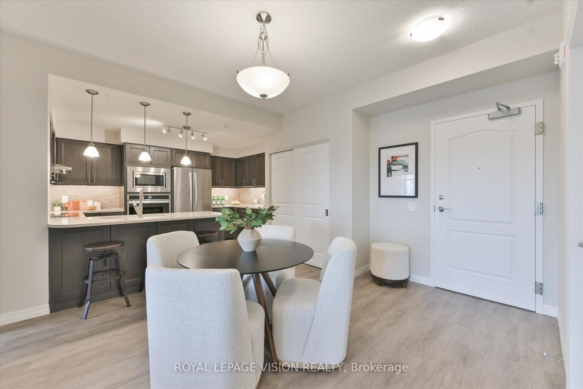 440 William Graham Drive Unit 403 photo 3