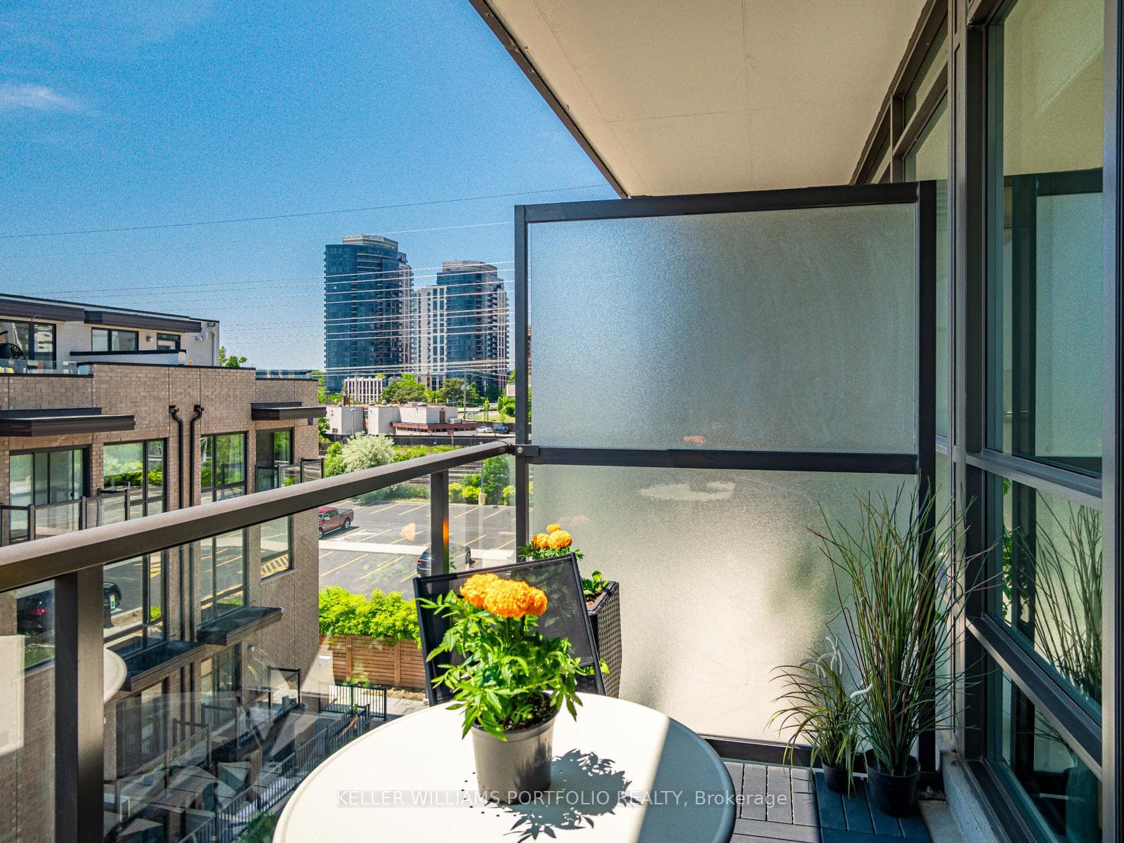 8 Fieldway Road Unit 405 photo 21