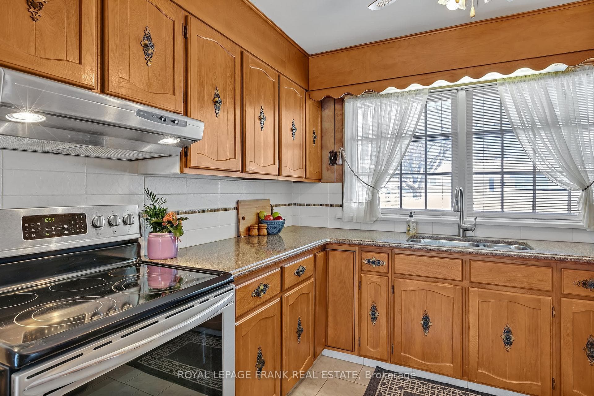 1359 Dobbin Avenue photo 7
