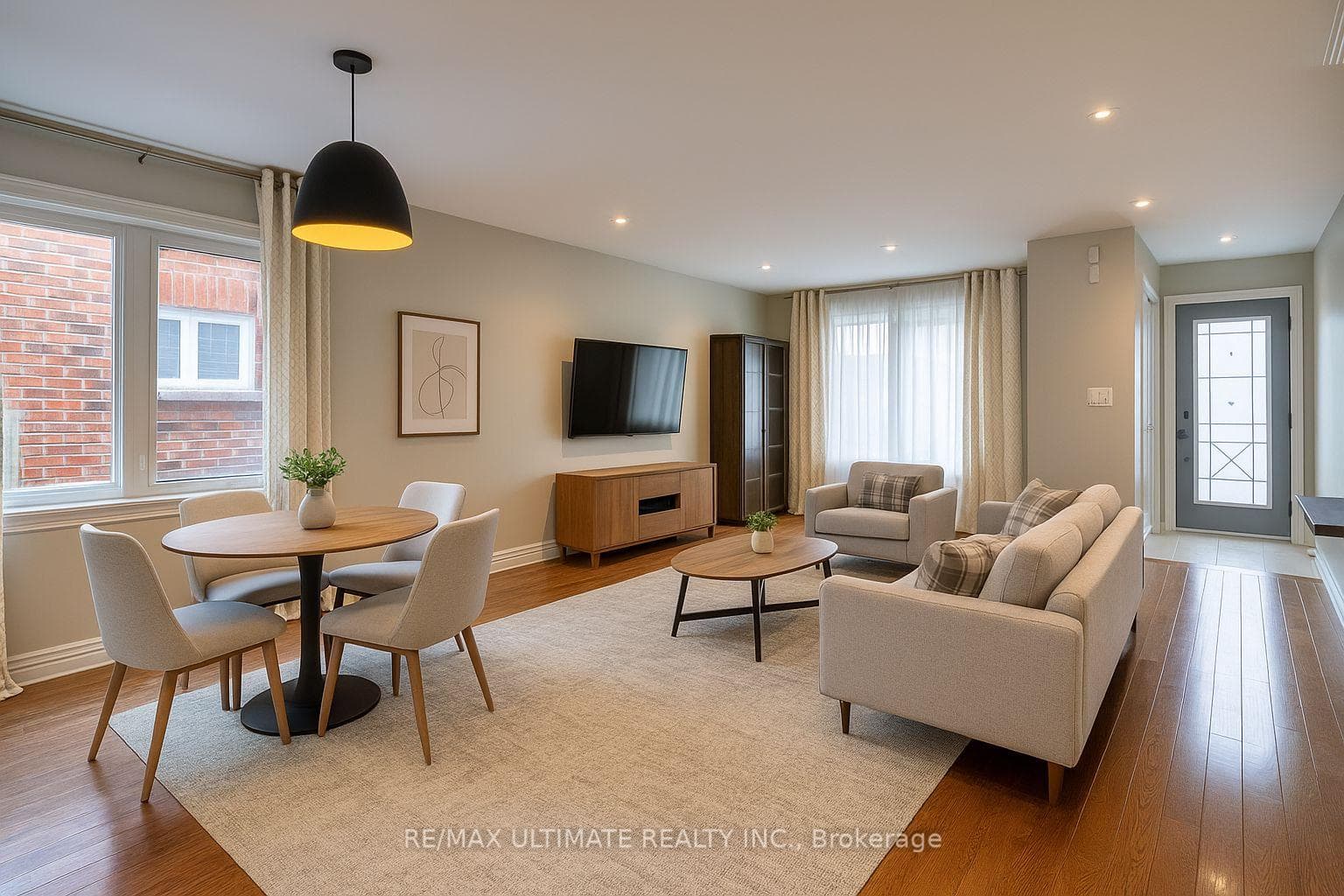 Virtually Staged