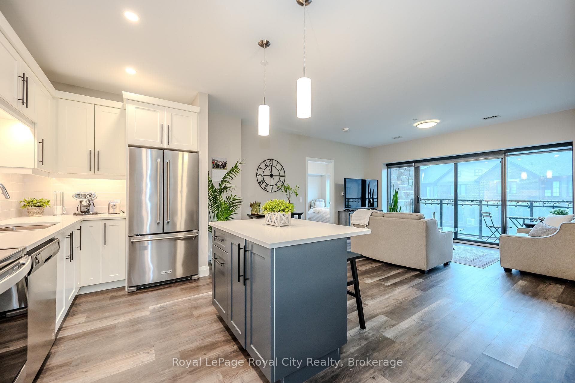 332 Gosling Gardens Unit 312 photo 9