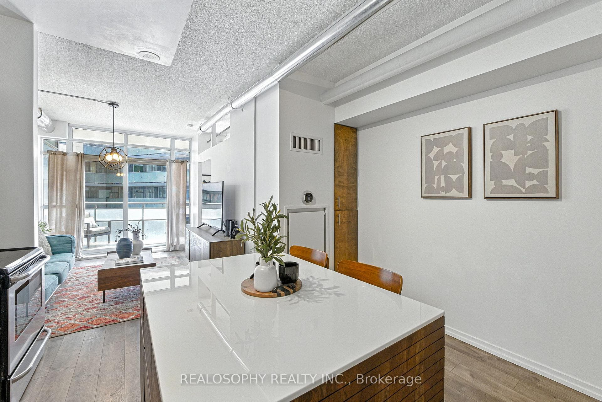 38 Joe Shuster Way Unit 304 photo 8