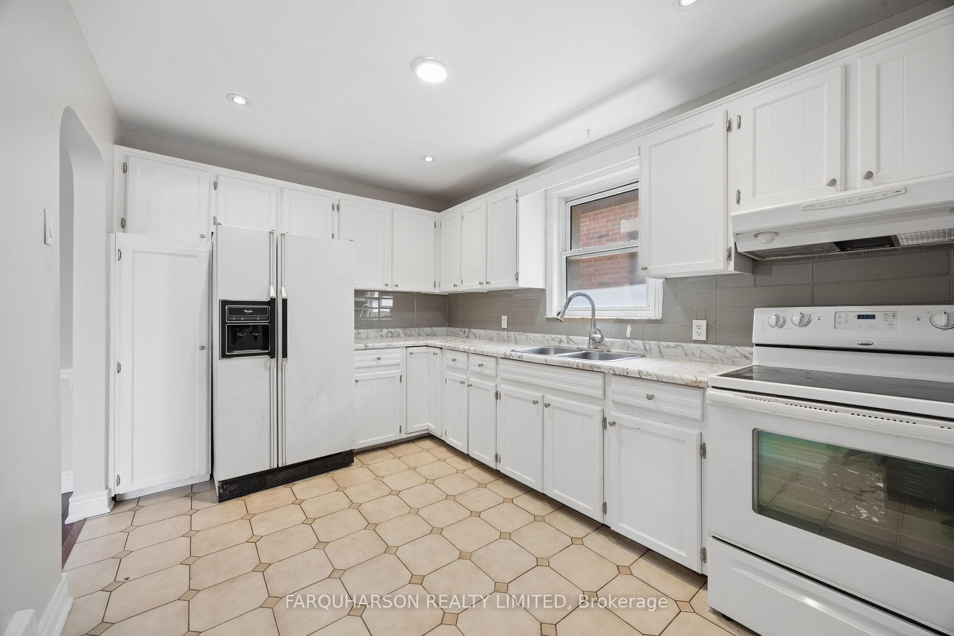 133 Cornelius Parkway photo 11