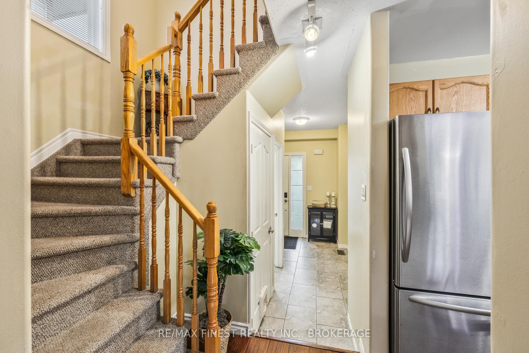 1281 JUNIPER Drive photo 6