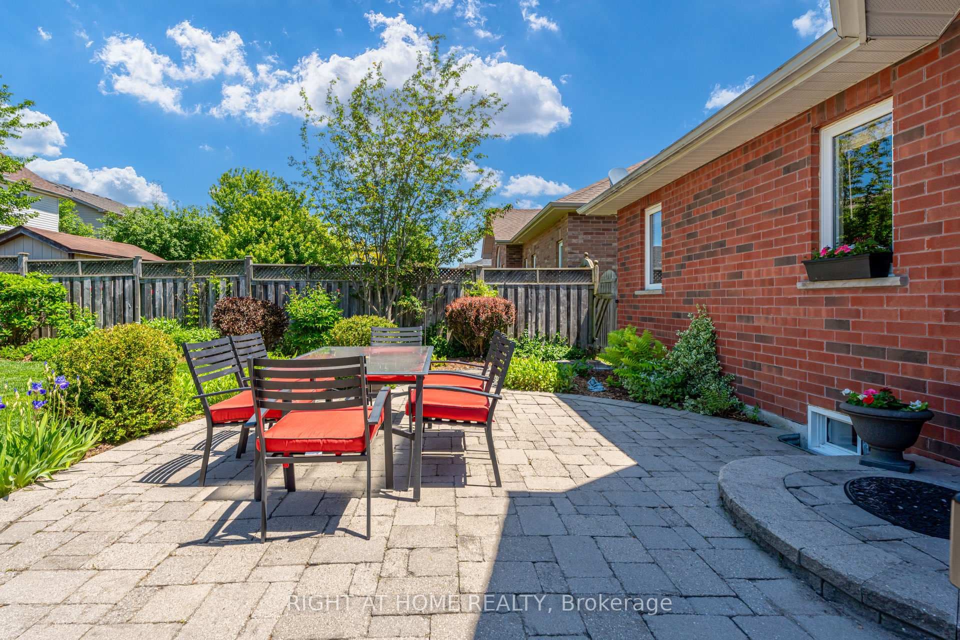 506 Flagstone Court photo 40