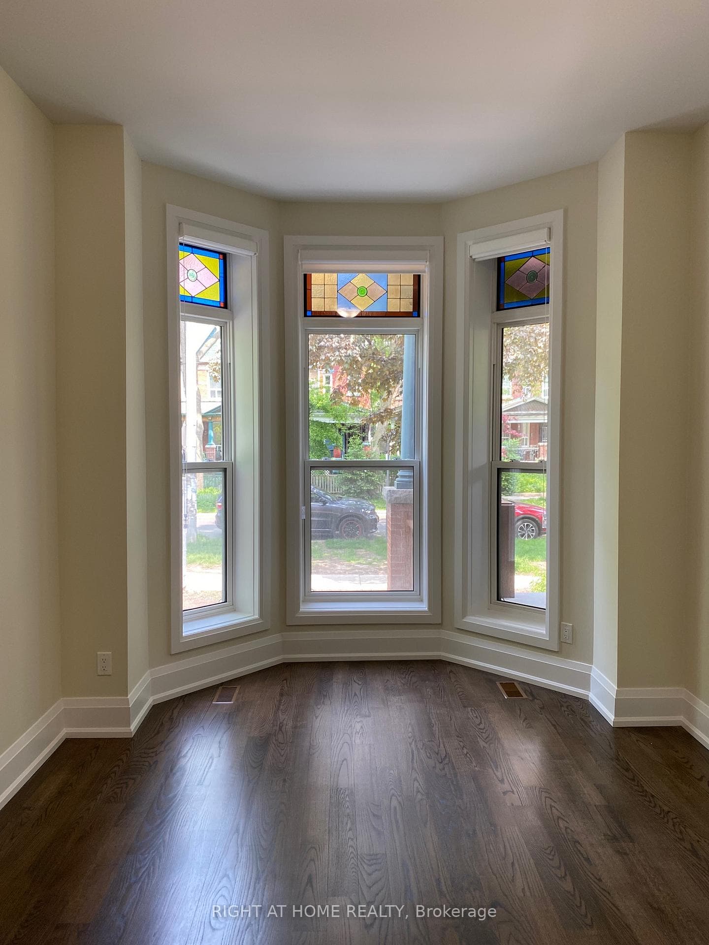 1 bedroom/office