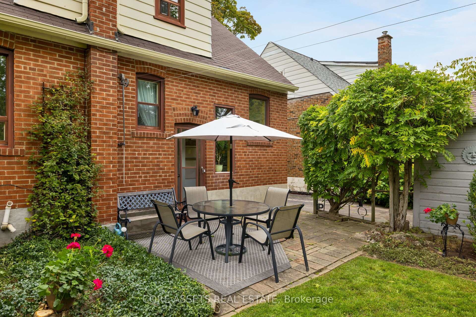 9 Lyndale Drive photo 10