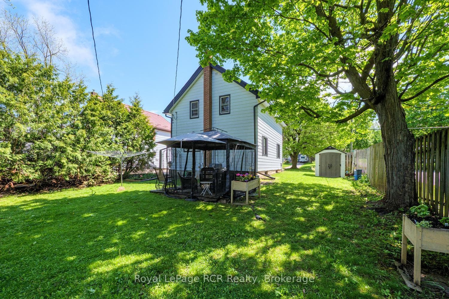 662 7th Avenue photo 39