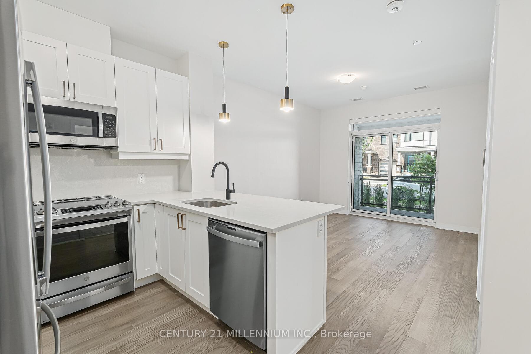 460 Gordon Krantz Avenue Unit 105 photo 11