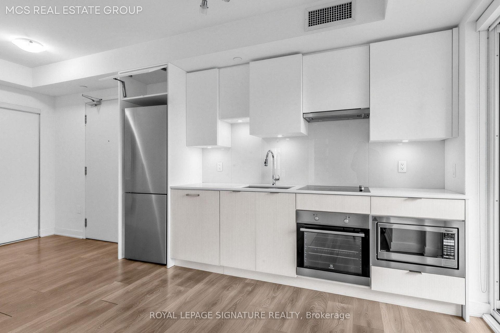 99 Broadway Avenue Unit 1210 photo 21