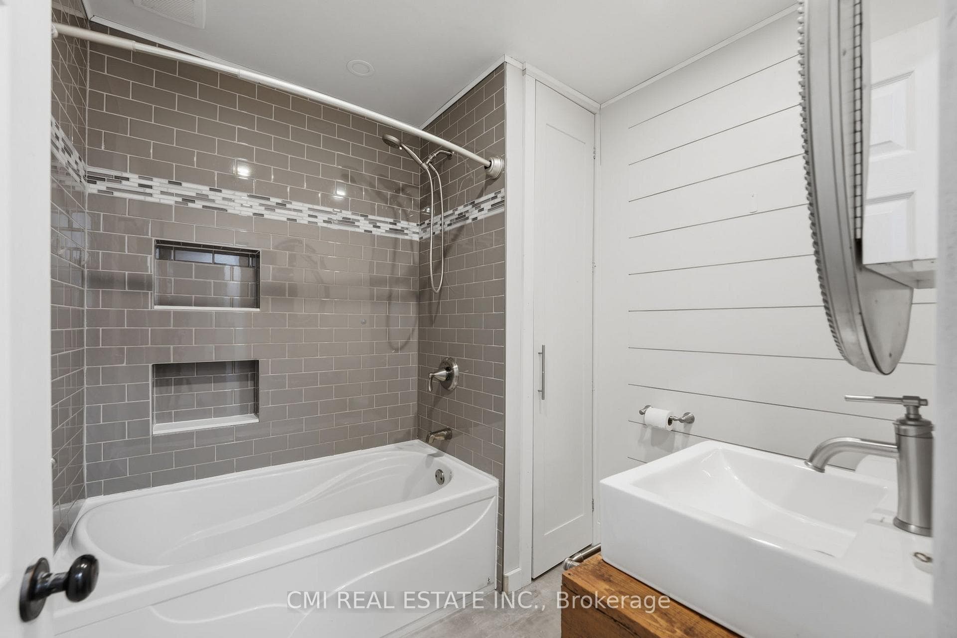 28 River Drive photo 24
