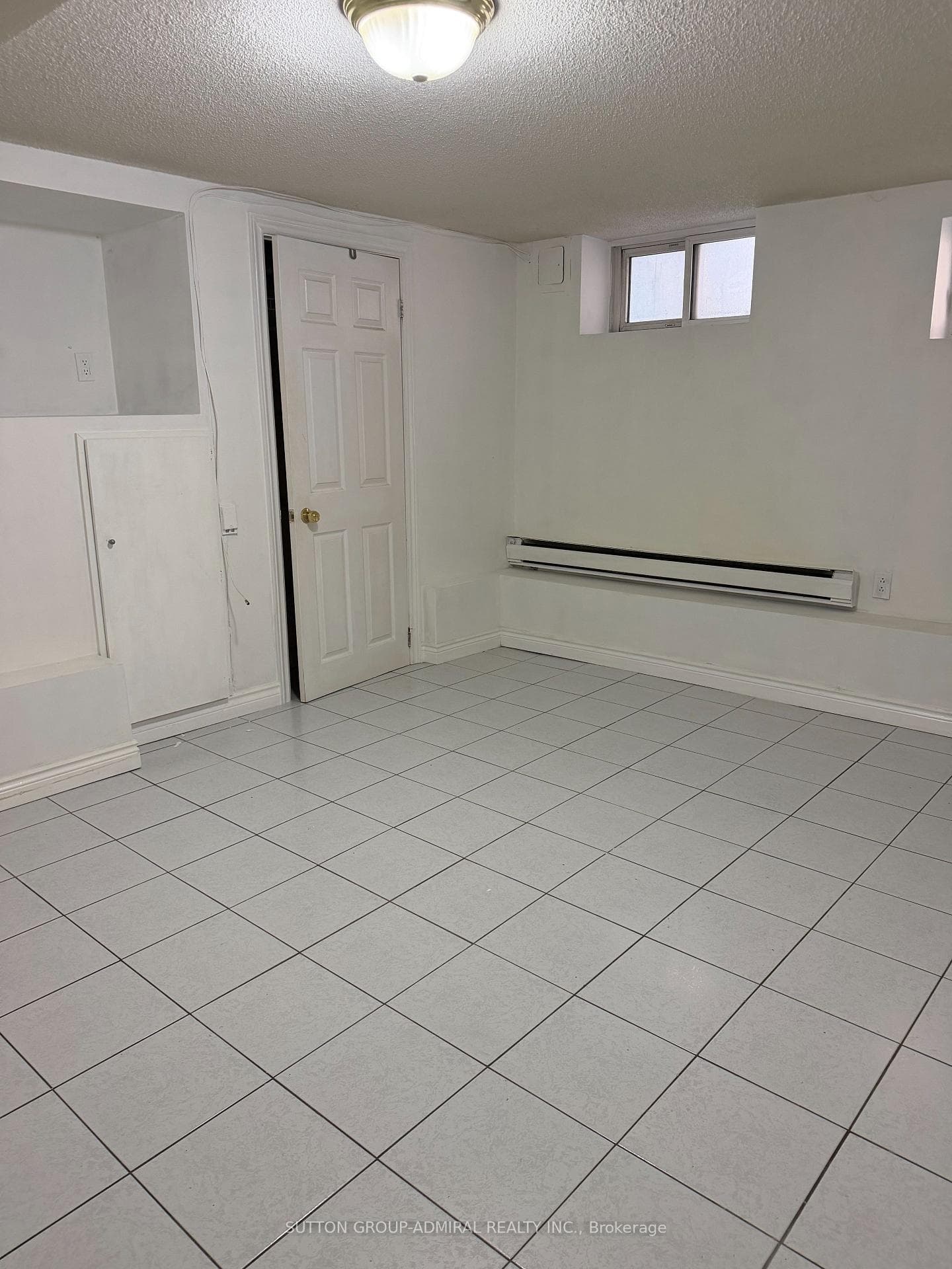 1188 Avenue Road Unit B photo 3