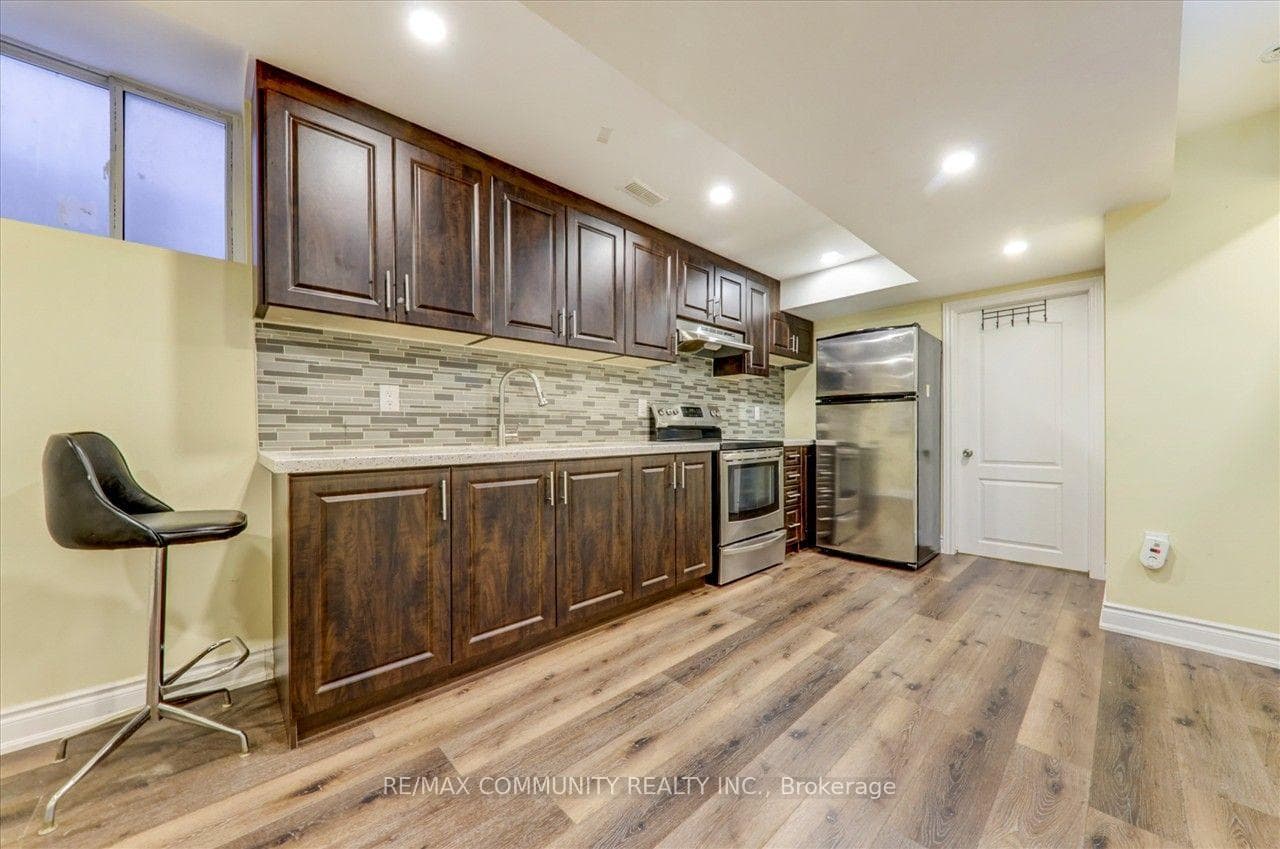 69 Clearfield Drive photo 29