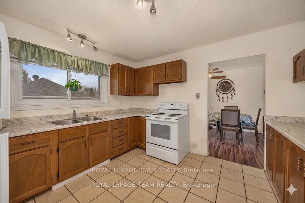 204 Georgiana Street photo 13