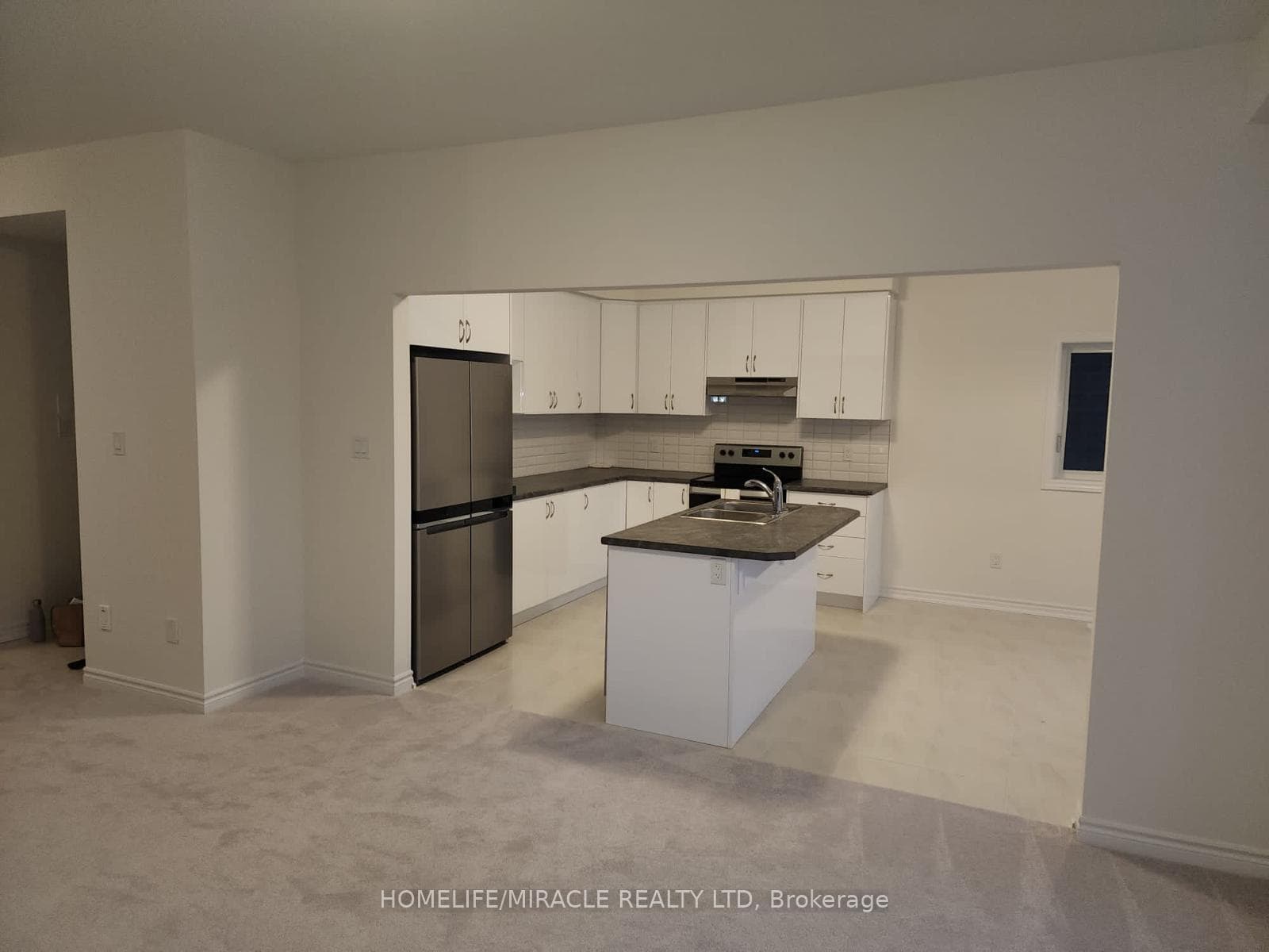 35 Jenner Drive photo 17