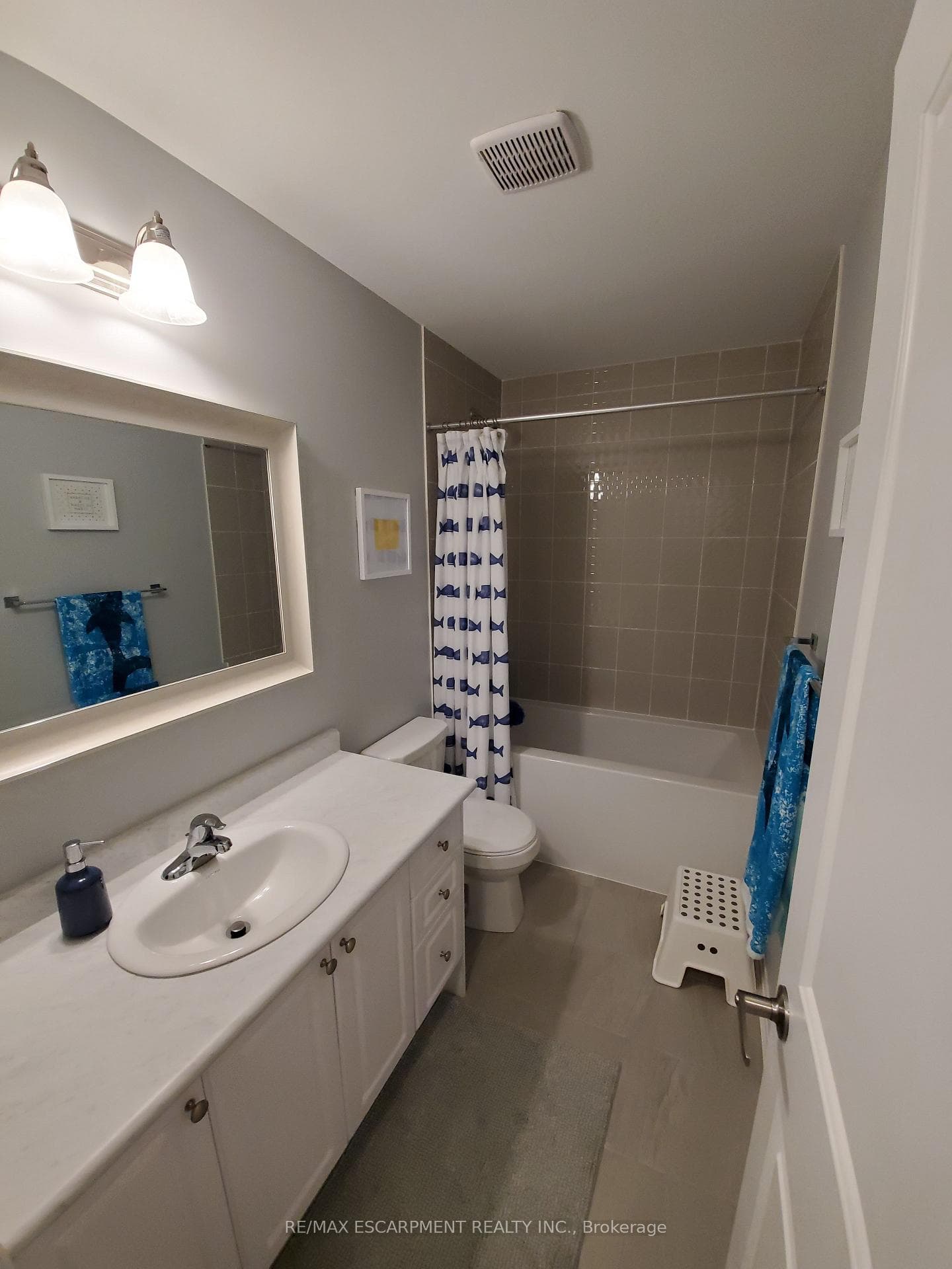 4218 Cherry Heights photo 13