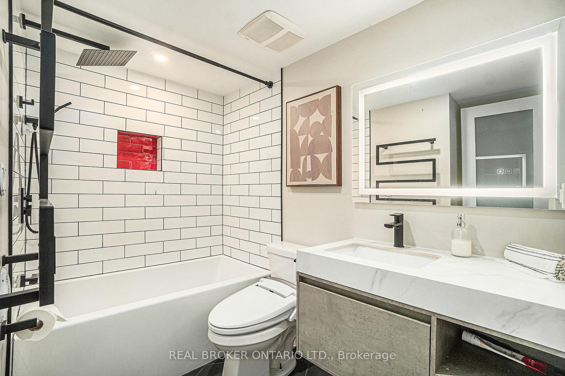 1204 Shillington Avenue Unit 5 photo 13