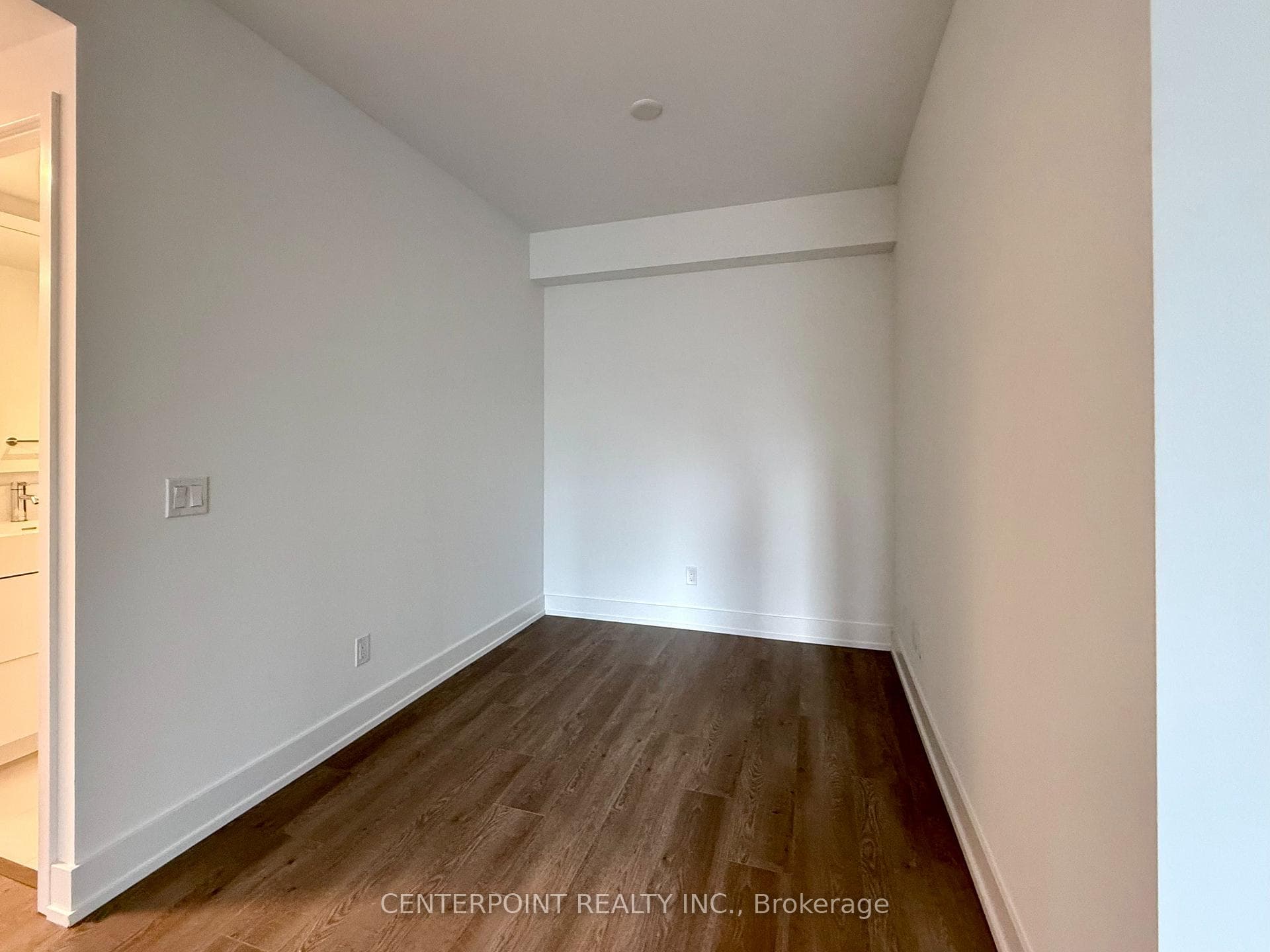 308 Jarvis Street Unit 505 photo 5