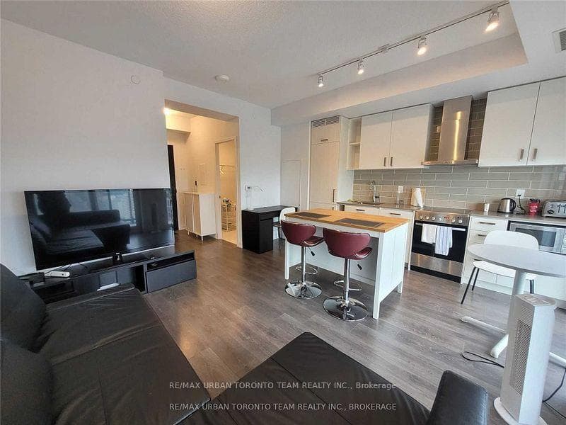 125 Redpath Avenue Unit 2711 photo 13