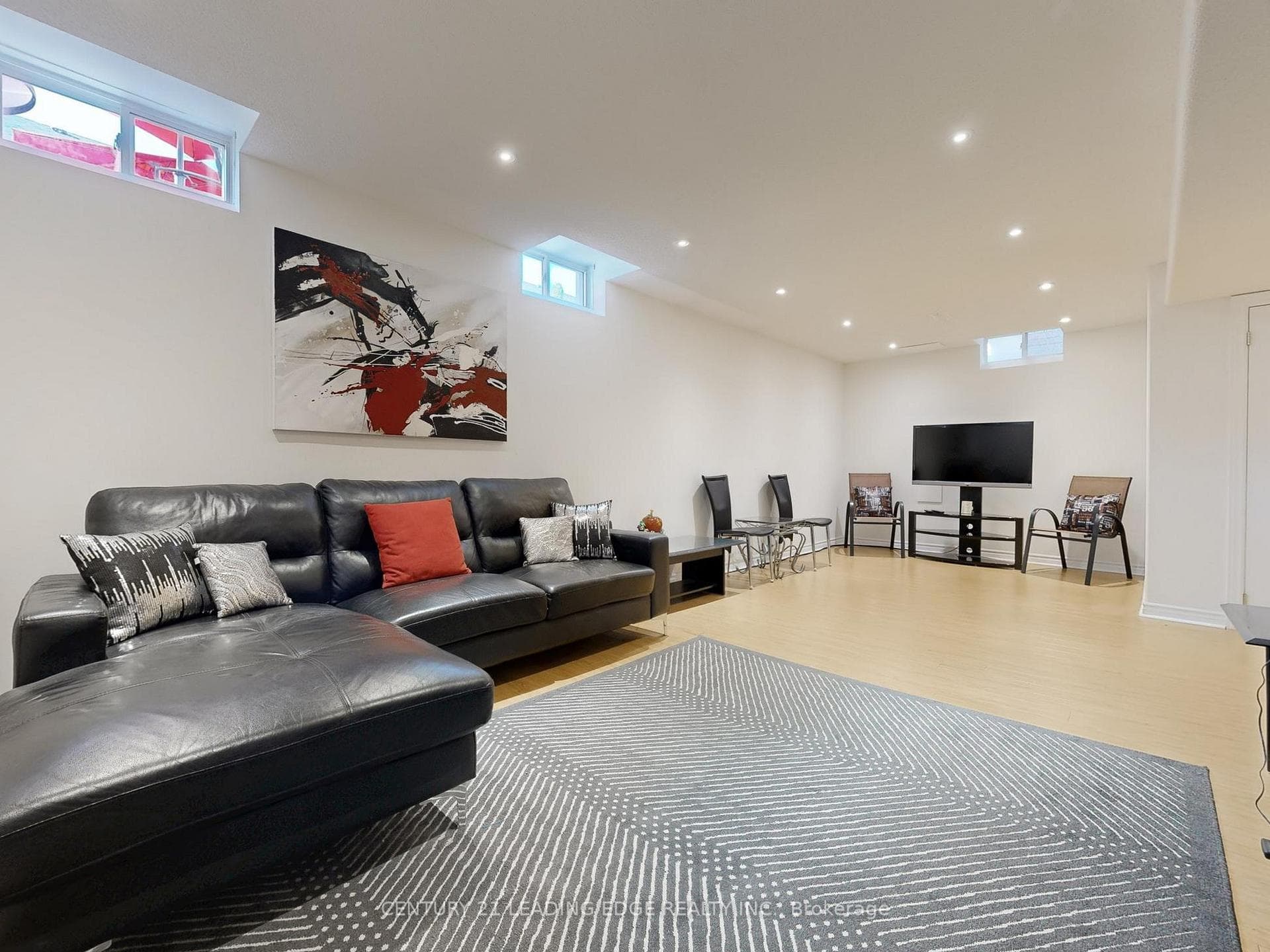 89 Sanderson Road photo 29