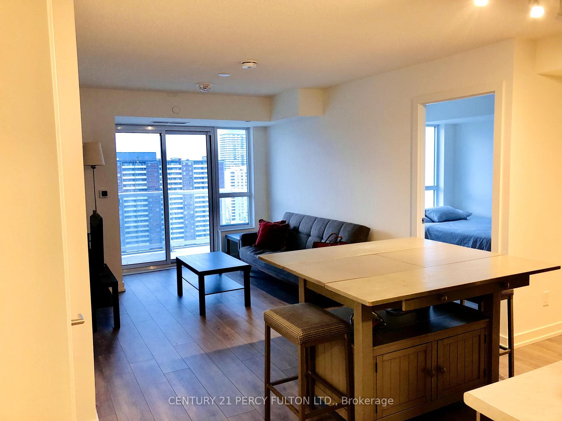 10 Wilby Crescent Unit 2007 photo 15