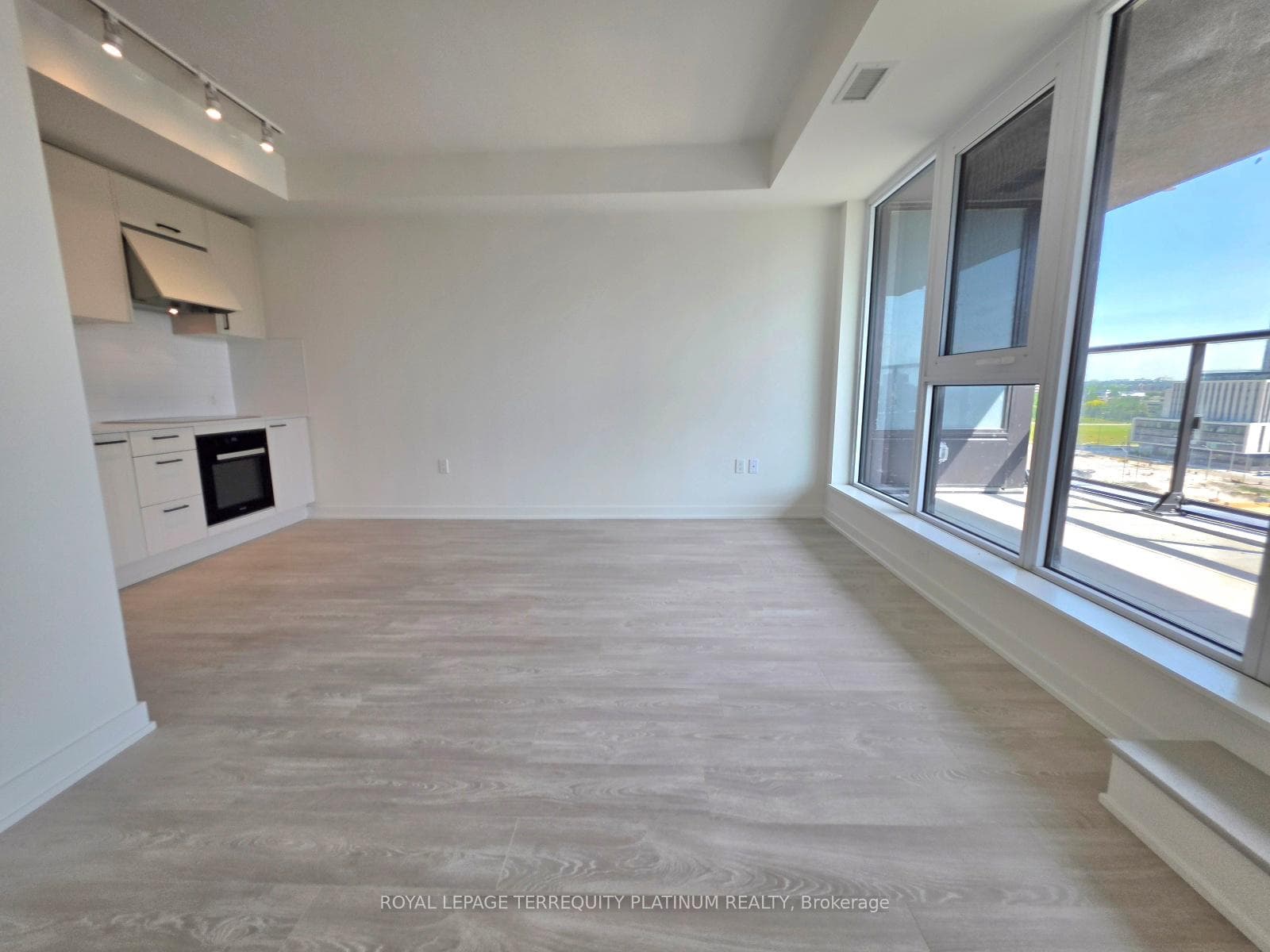 5 Quarrington Lane Unit 1107 photo 12