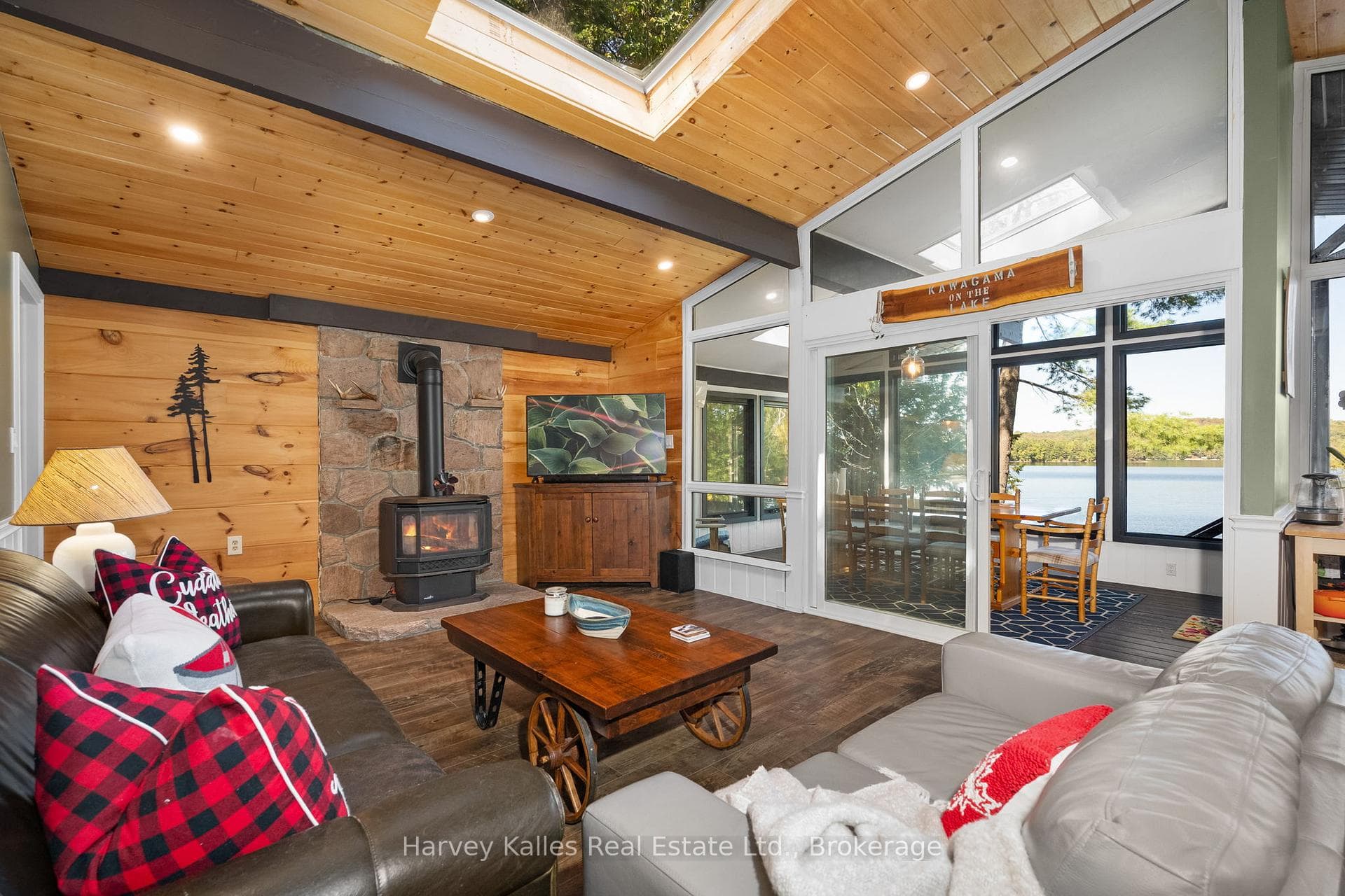 1003 Hollow Road photo 7