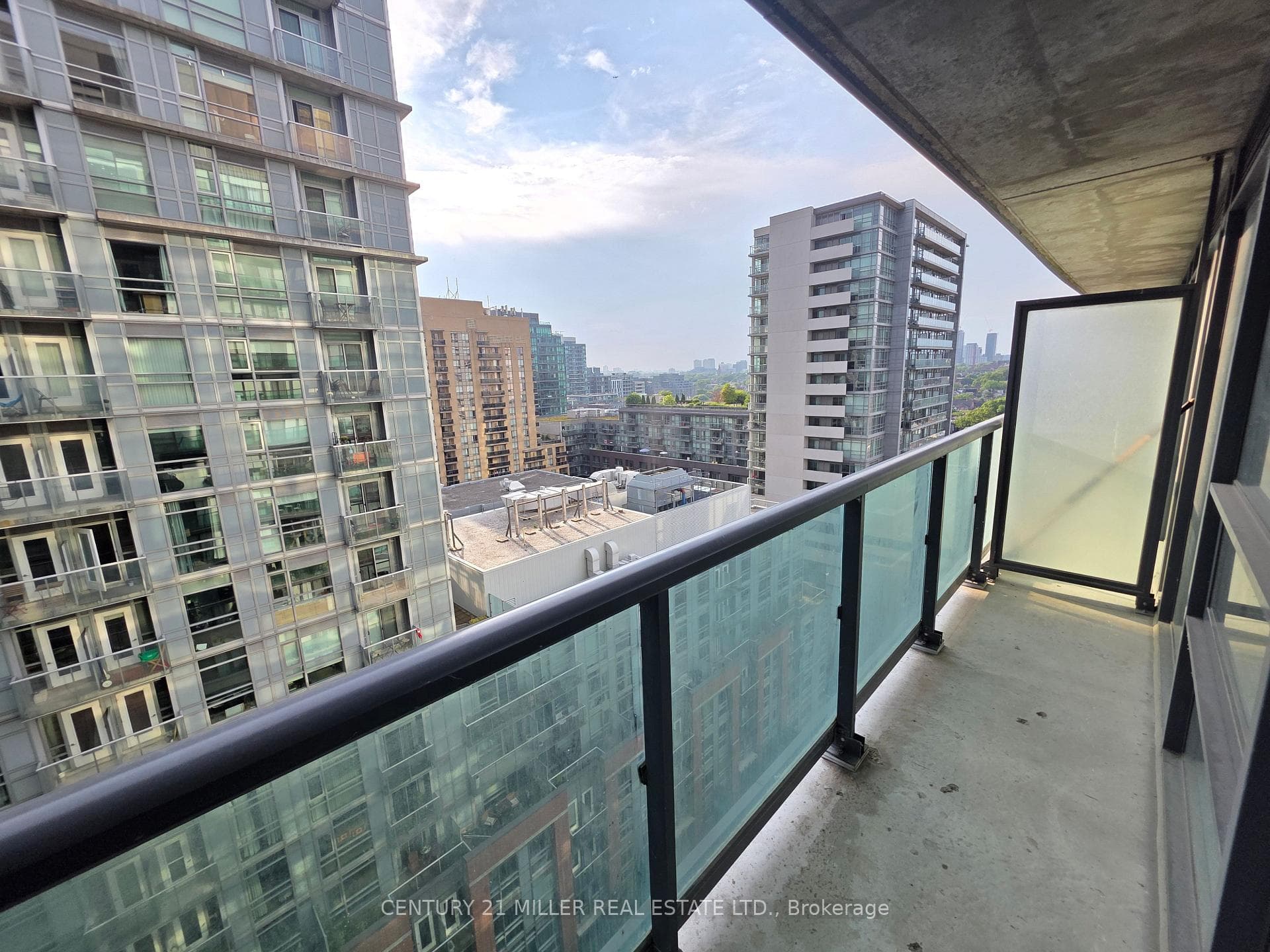 36 Lisgar Street Unit 1718 W photo 4