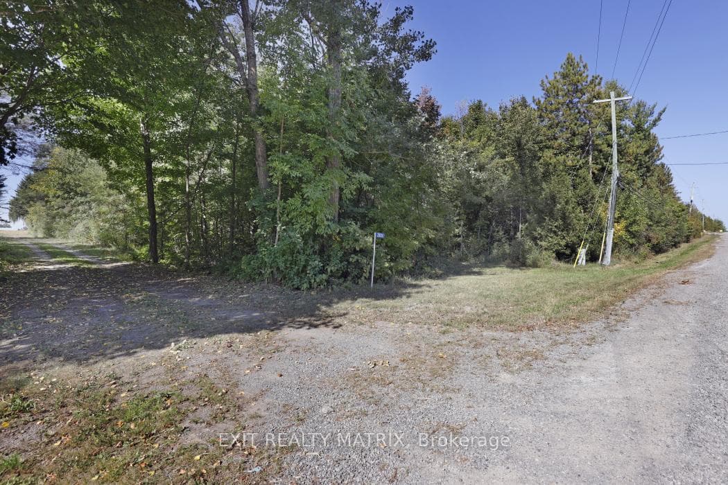 2800 Yorks Corners Road photo 2