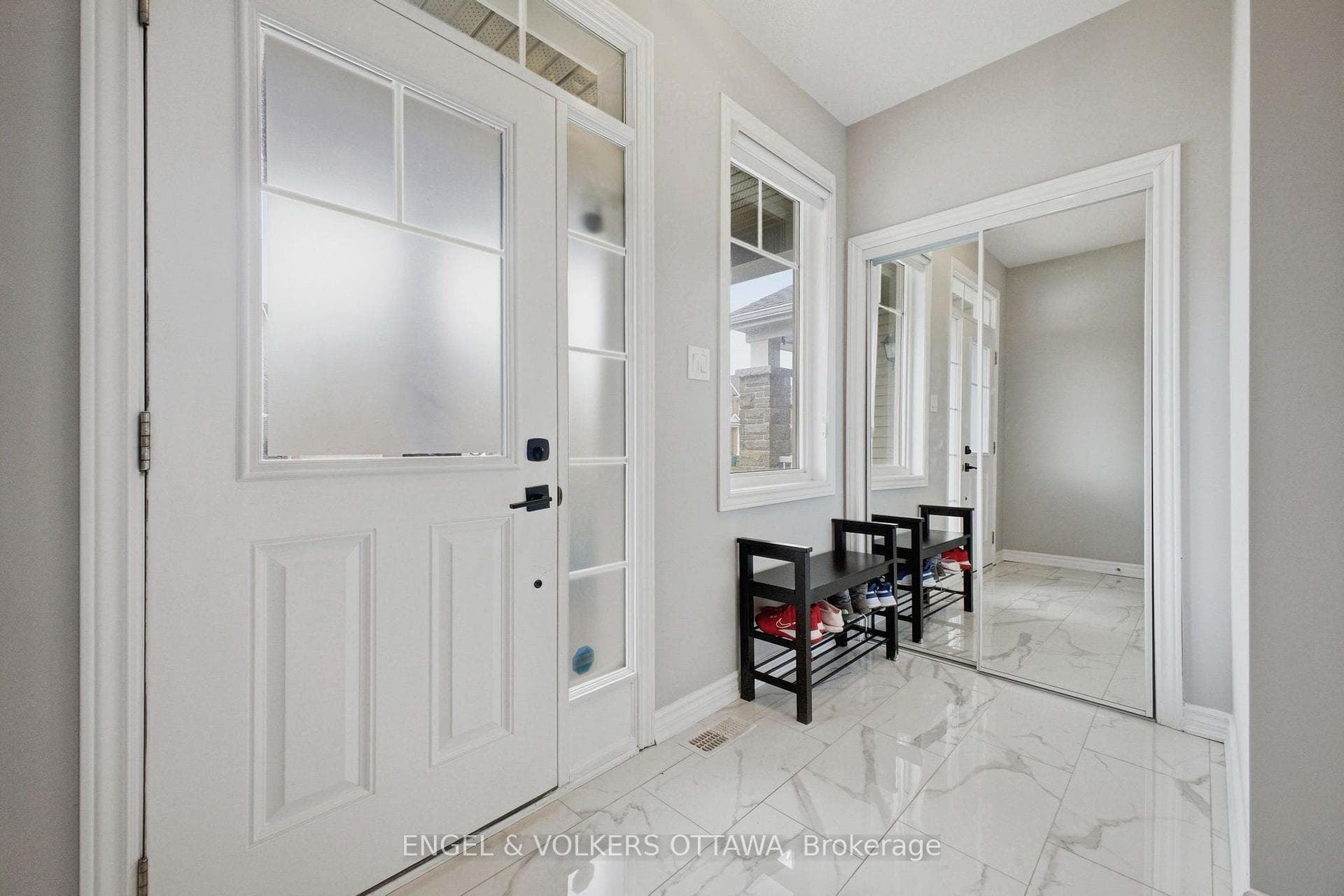 139 Switch Grass Crescent photo 3