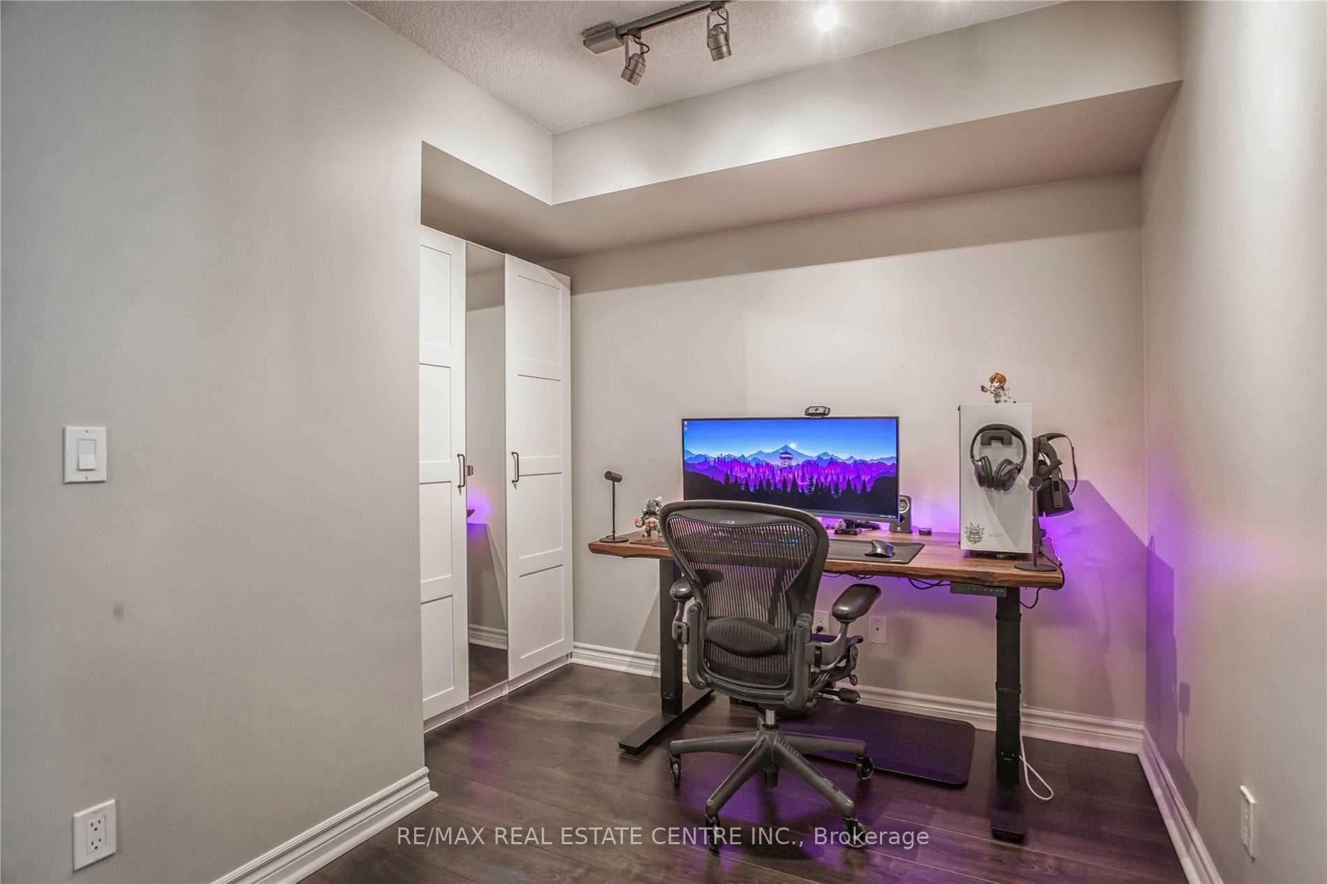 25 Lower Simcoe Street Unit 309 photo 18