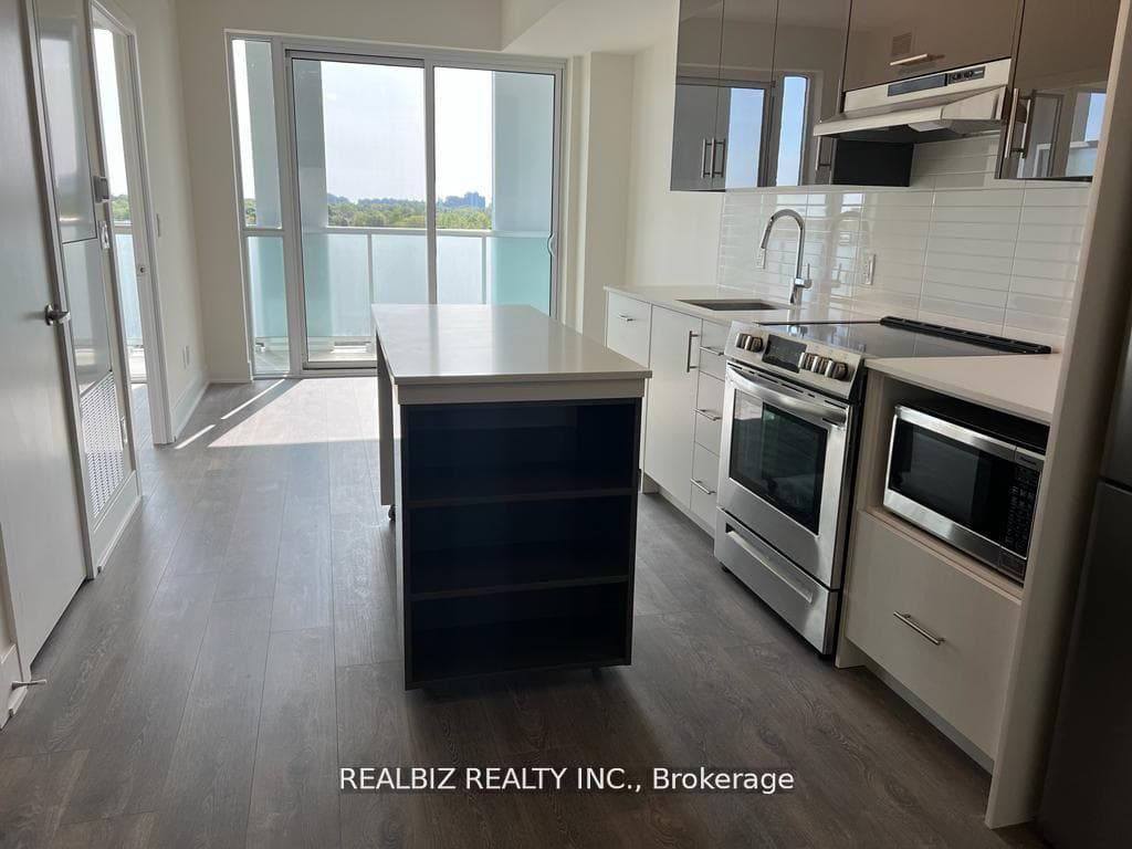 188 Fairview Mall Drive Unit 909 photo 5