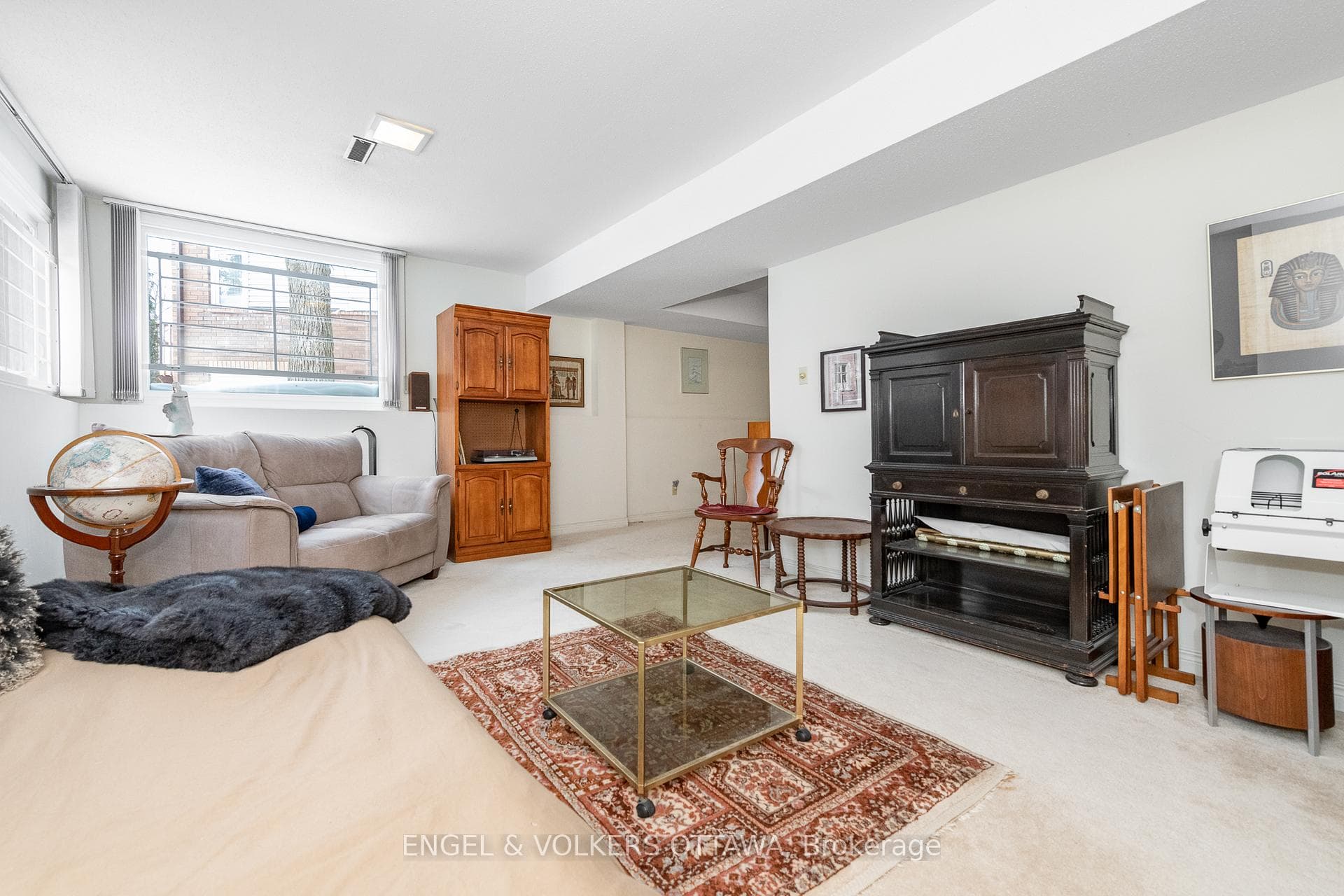 99 Dunbarton Court photo 38