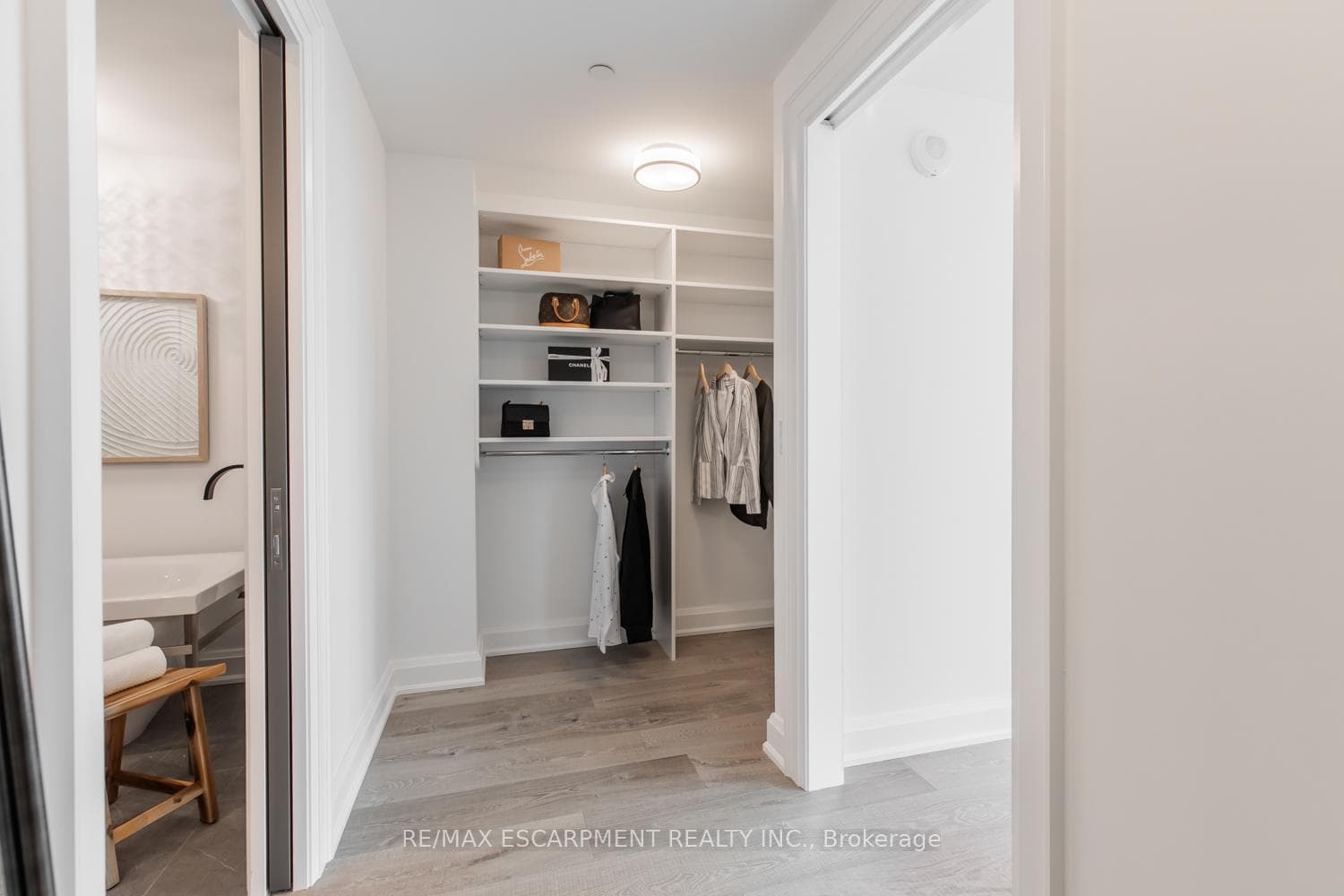 2060 Lakeshore Road Unit 1405 photo 22