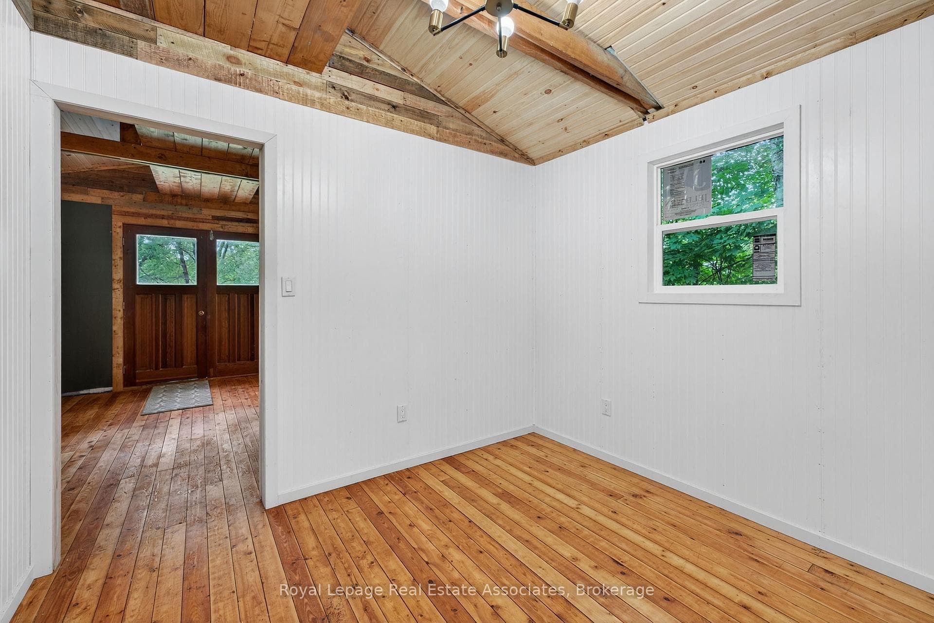 17377 35 Highway photo 37