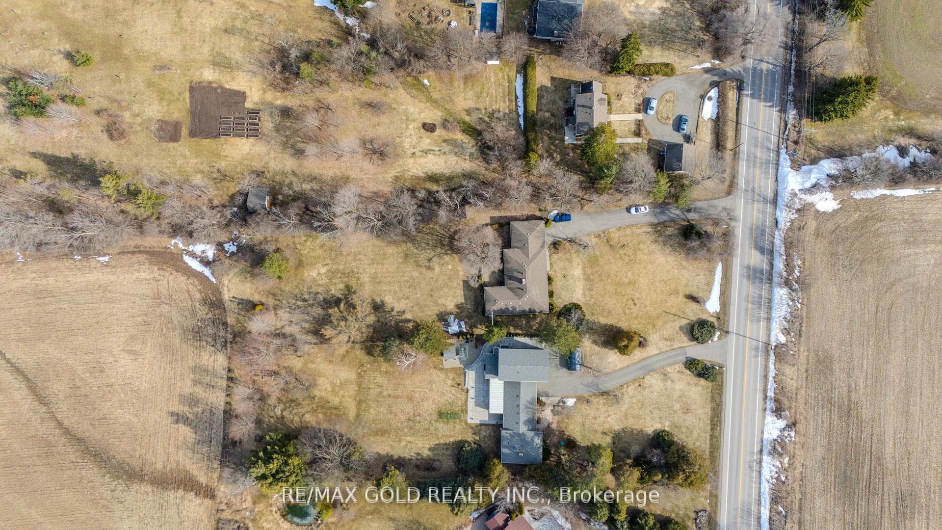 14811 Creditview Road photo 30