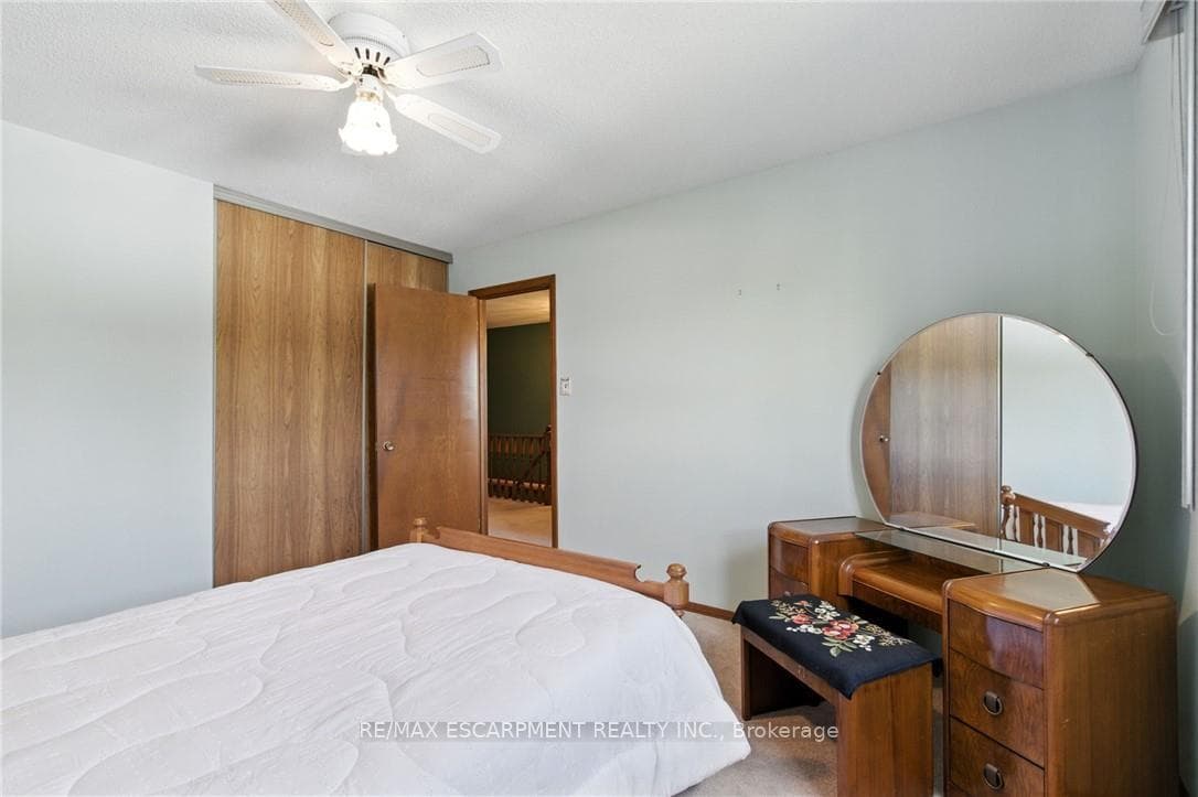 39 Megna Court photo 23