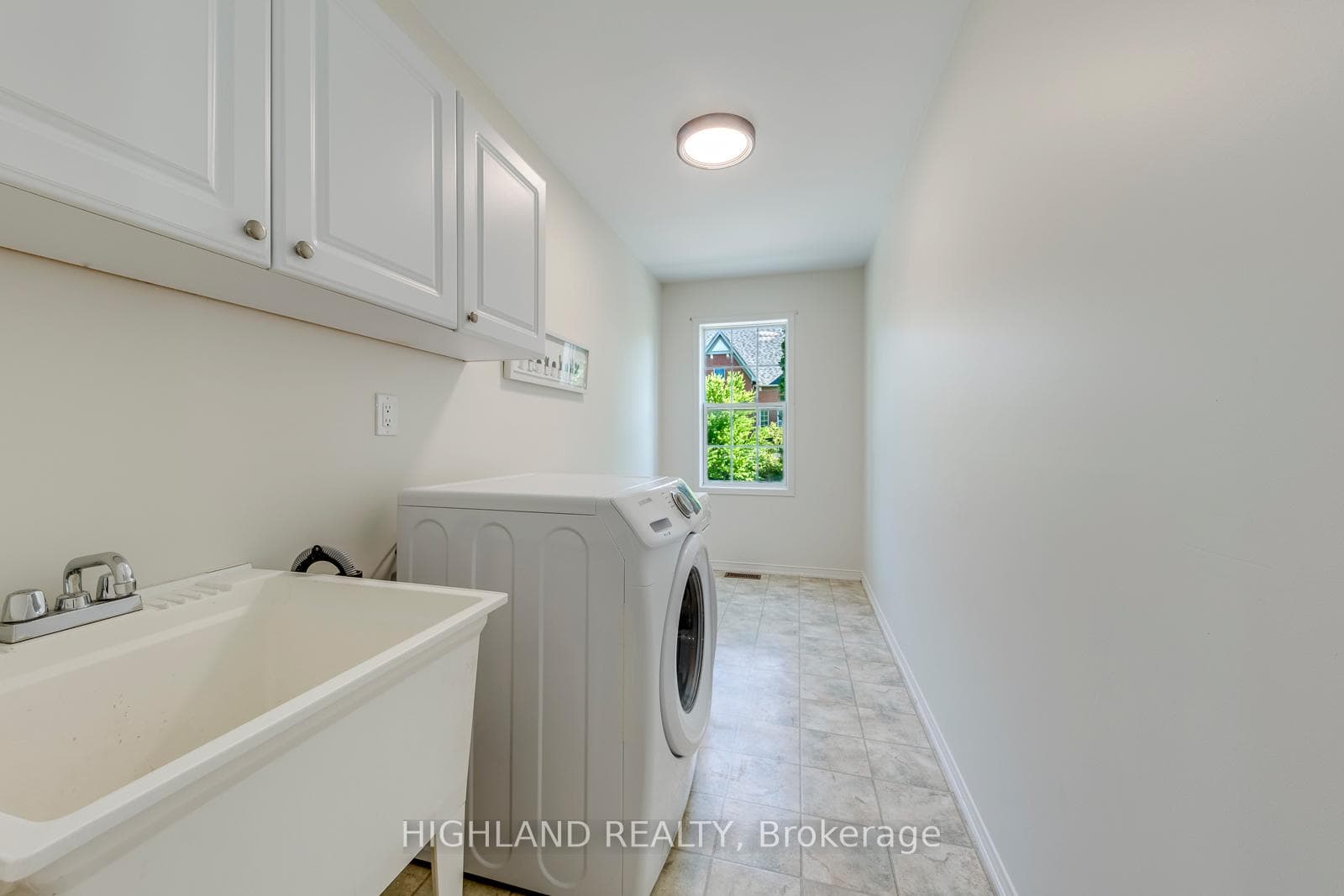 108 Roxton Road photo 37