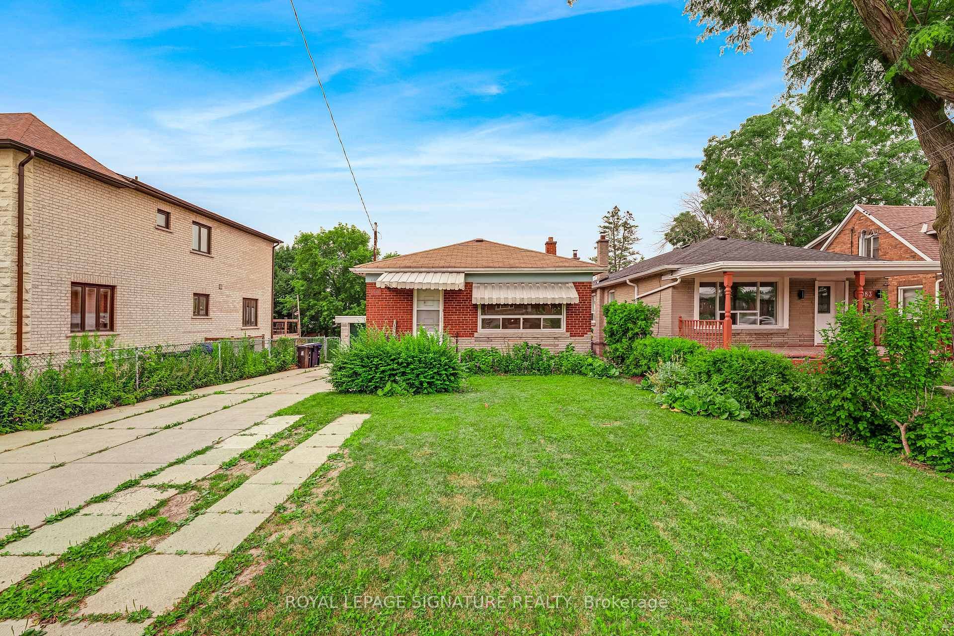 1085 Pharmacy Avenue photo 1