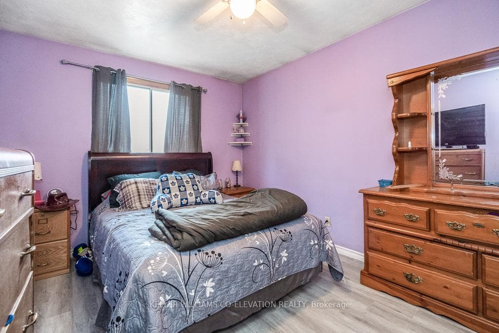 718 Bay Street photo 9